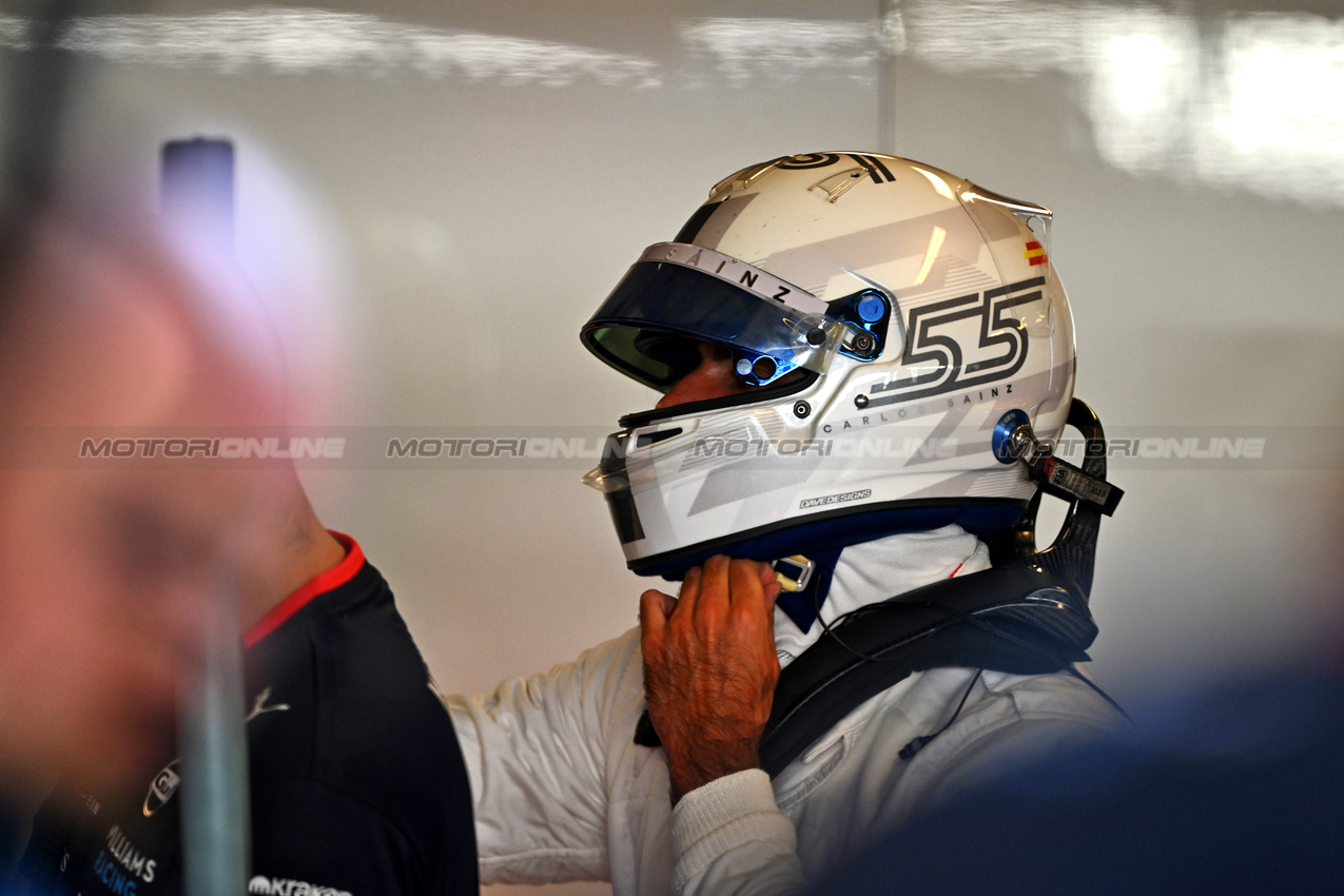 TEST ABU DHABI, Carlos Sainz Jr (ESP) Williams Racing.

10.12.2024. Formula 1 Testing, Yas Marina Circuit, Abu Dhabi, Tuesday.

- www.xpbimages.com, EMail: requests@xpbimages.com © Copyright: Price / XPB Images