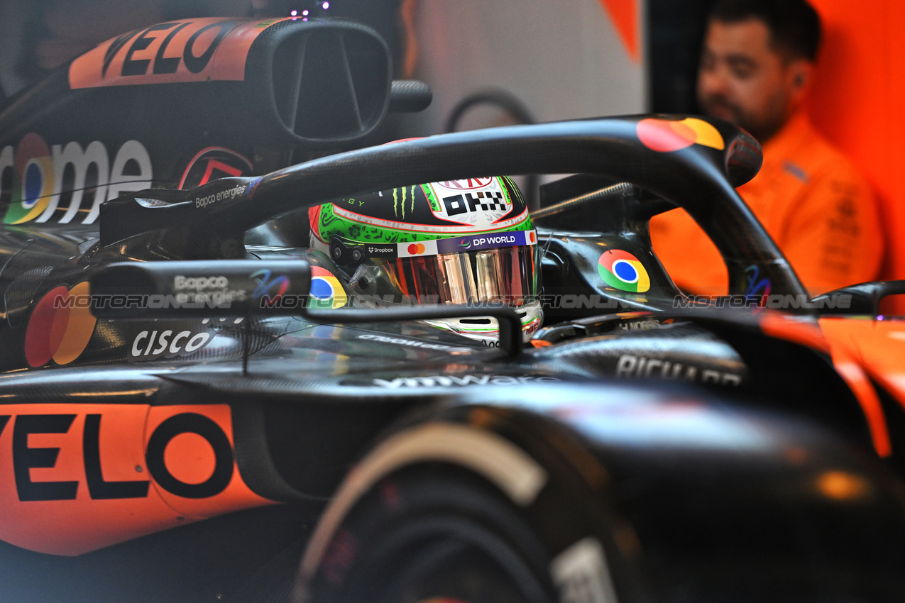 TEST ABU DHABI