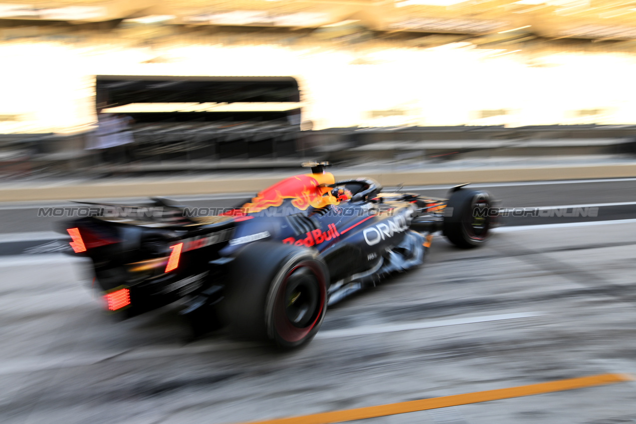 TEST ABU DHABI, Yuki Tsunoda (JPN) Red Bull Racing RB20.

10.12.2024. Formula 1 Testing, Yas Marina Circuit, Abu Dhabi, Tuesday.

- www.xpbimages.com, EMail: requests@xpbimages.com © Copyright: Price / XPB Images