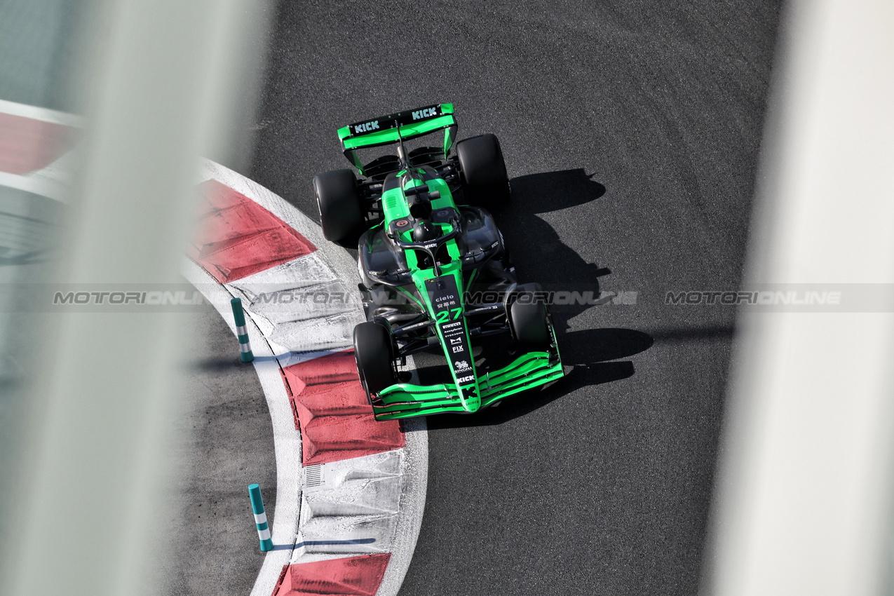 TEST ABU DHABI, Nico Hulkenberg (GER) Haas VF-24.

10.12.2024. Formula 1 Testing, Yas Marina Circuit, Abu Dhabi, Tuesday.

- www.xpbimages.com, EMail: requests@xpbimages.com © Copyright: Bearne / XPB Images