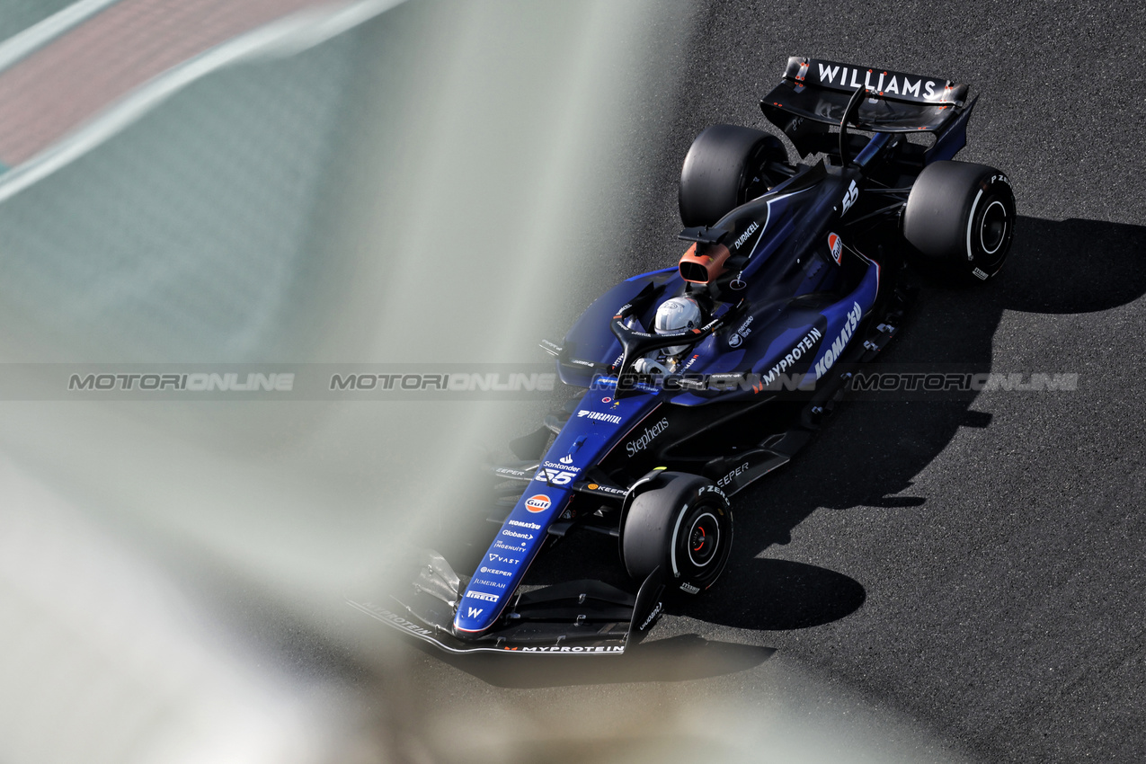 TEST ABU DHABI