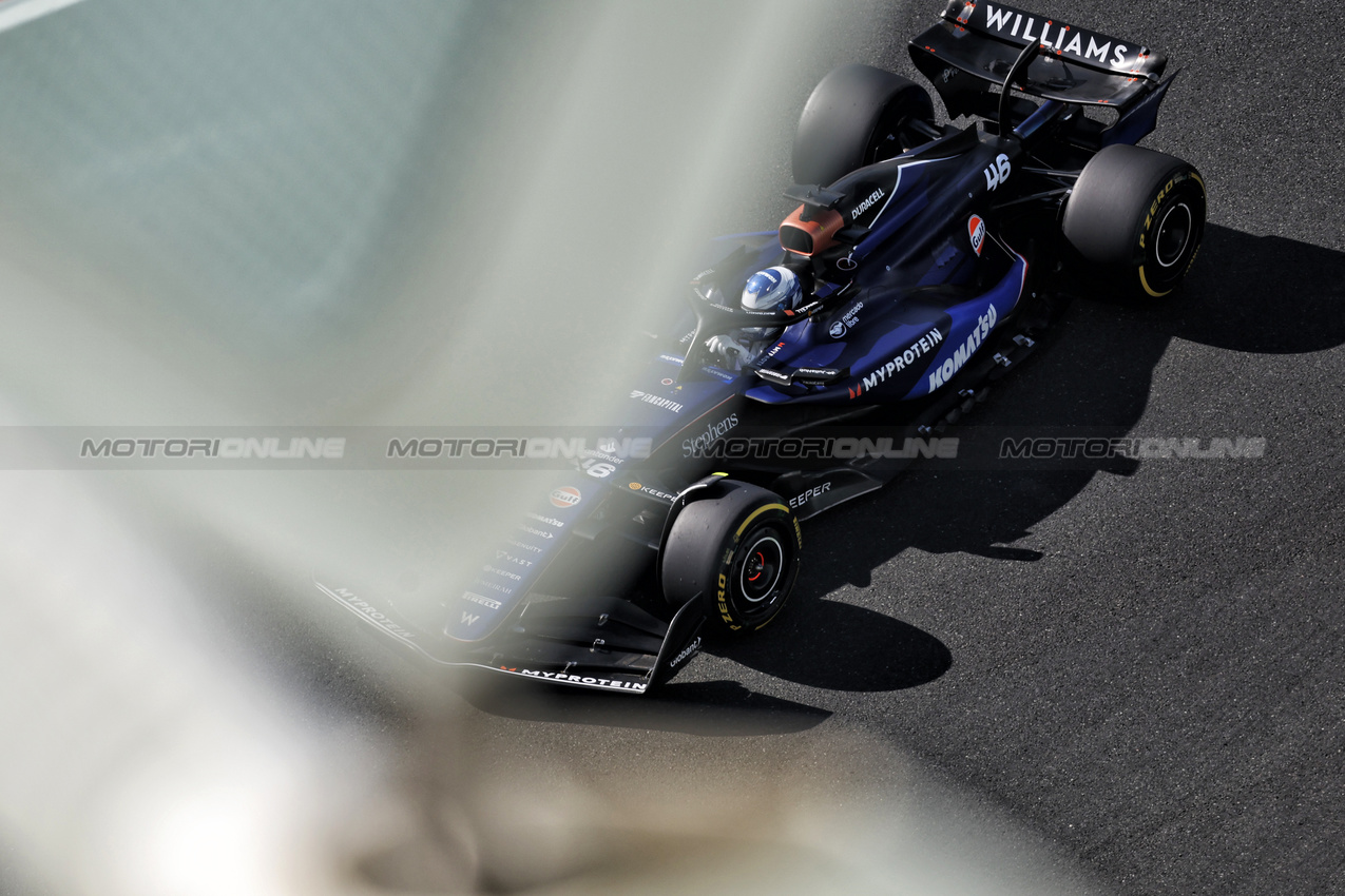 TEST ABU DHABI, Luke Browning (GBR) Williams Racing FW46 Academy Driver.

10.12.2024. Formula 1 Testing, Yas Marina Circuit, Abu Dhabi, Tuesday.

- www.xpbimages.com, EMail: requests@xpbimages.com © Copyright: Bearne / XPB Images