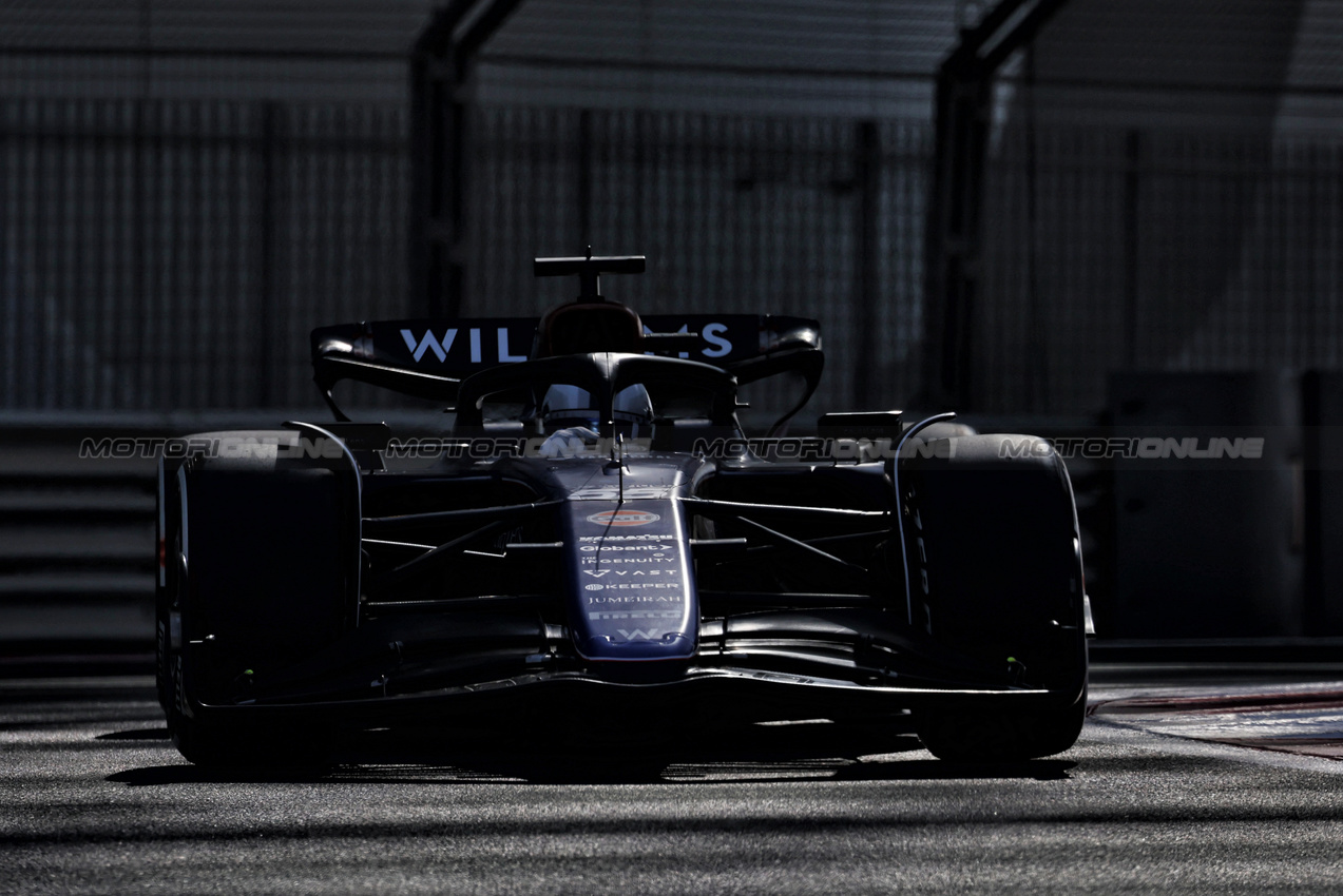 TEST ABU DHABI, Carlos Sainz Jr (ESP) Williams Racing FW46.

10.12.2024. Formula 1 Testing, Yas Marina Circuit, Abu Dhabi, Tuesday.

- www.xpbimages.com, EMail: requests@xpbimages.com © Copyright: Moy / XPB Images