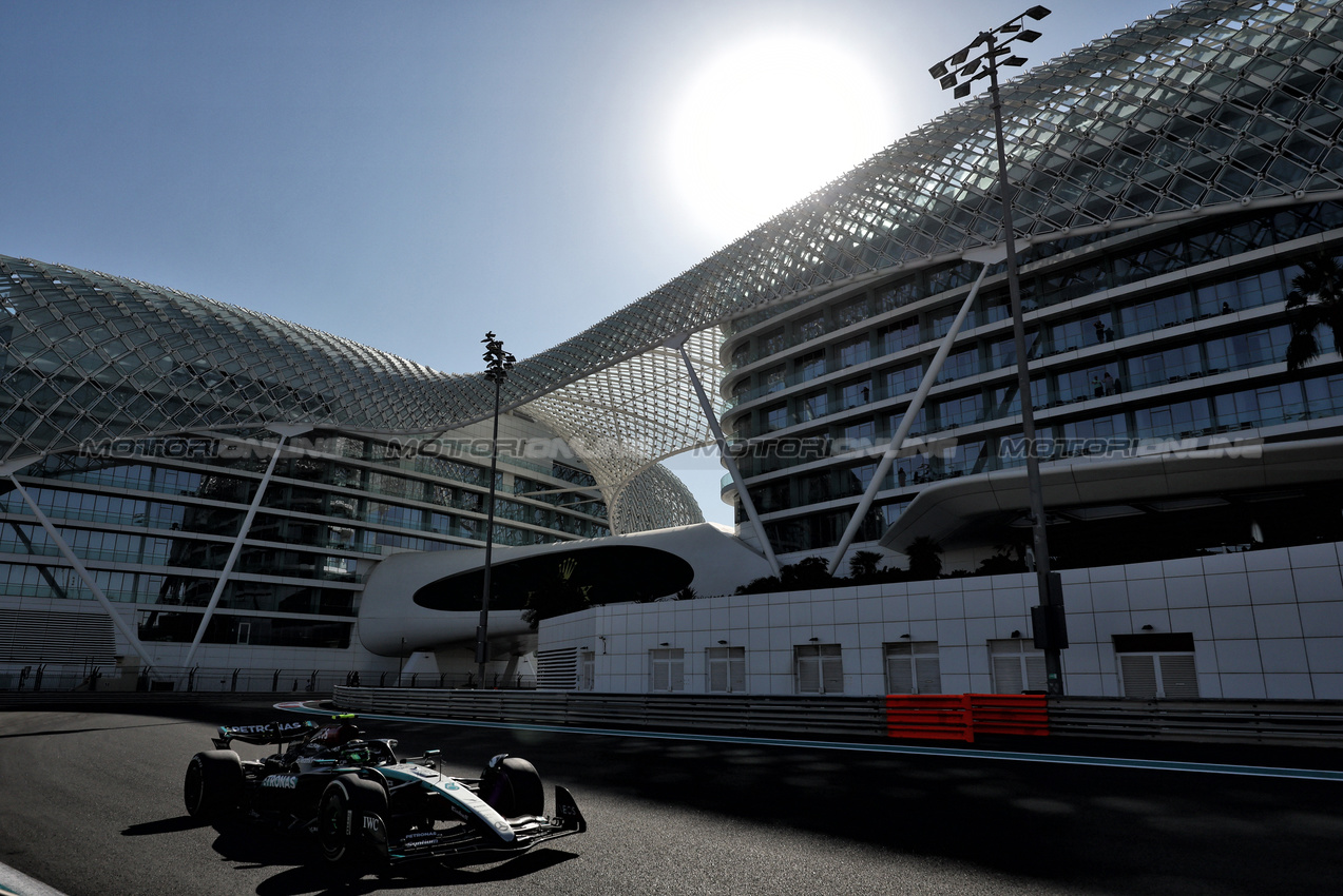 TEST ABU DHABI, Frederik Vesti (DEN) Mercedes AMG F1 W15 Reserve Driver.

10.12.2024. Formula 1 Testing, Yas Marina Circuit, Abu Dhabi, Tuesday.

- www.xpbimages.com, EMail: requests@xpbimages.com © Copyright: Moy / XPB Images