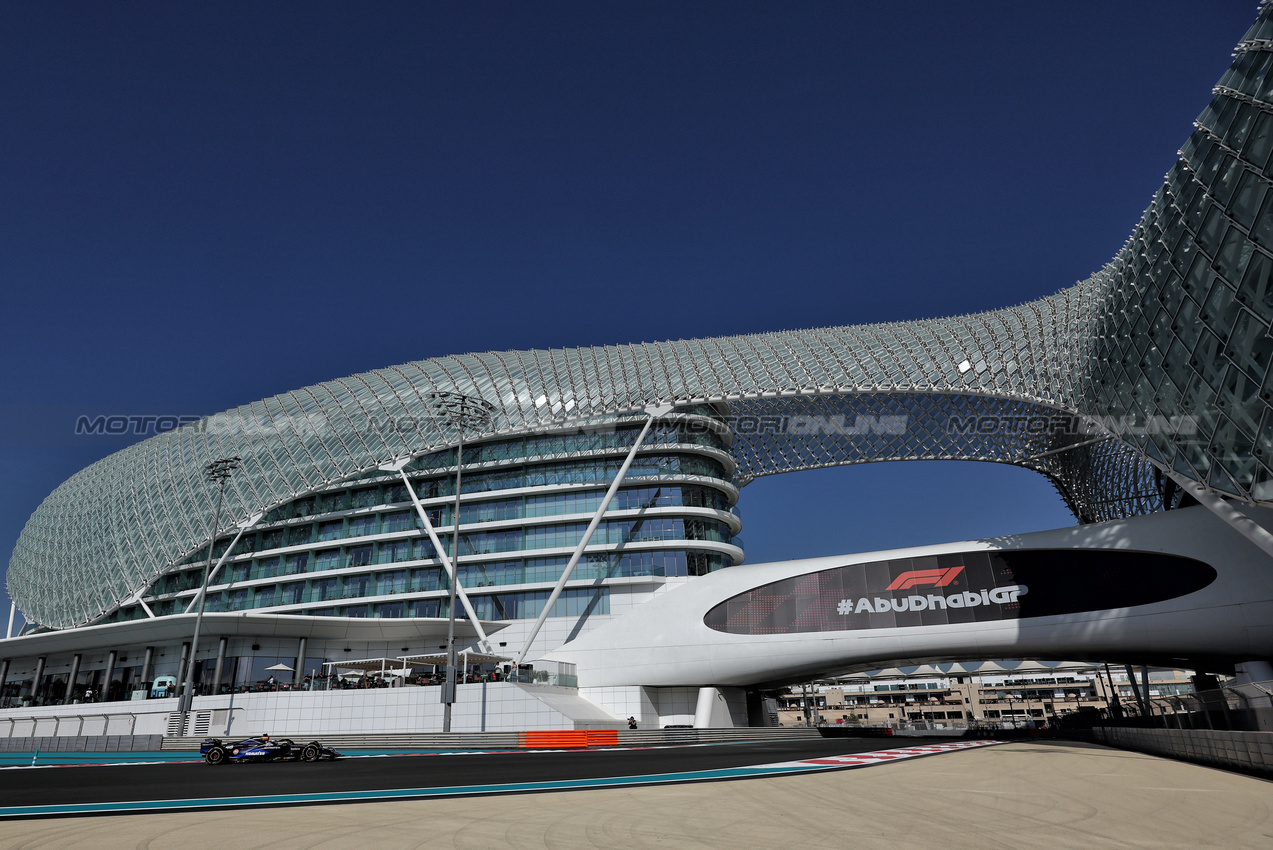 TEST ABU DHABI, Luke Browning (GBR) Williams Racing FW46 Academy Driver.

10.12.2024. Formula 1 Testing, Yas Marina Circuit, Abu Dhabi, Tuesday.

- www.xpbimages.com, EMail: requests@xpbimages.com © Copyright: Moy / XPB Images