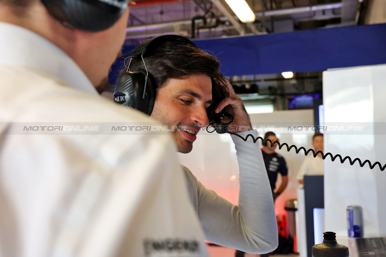 TEST ABU DHABI