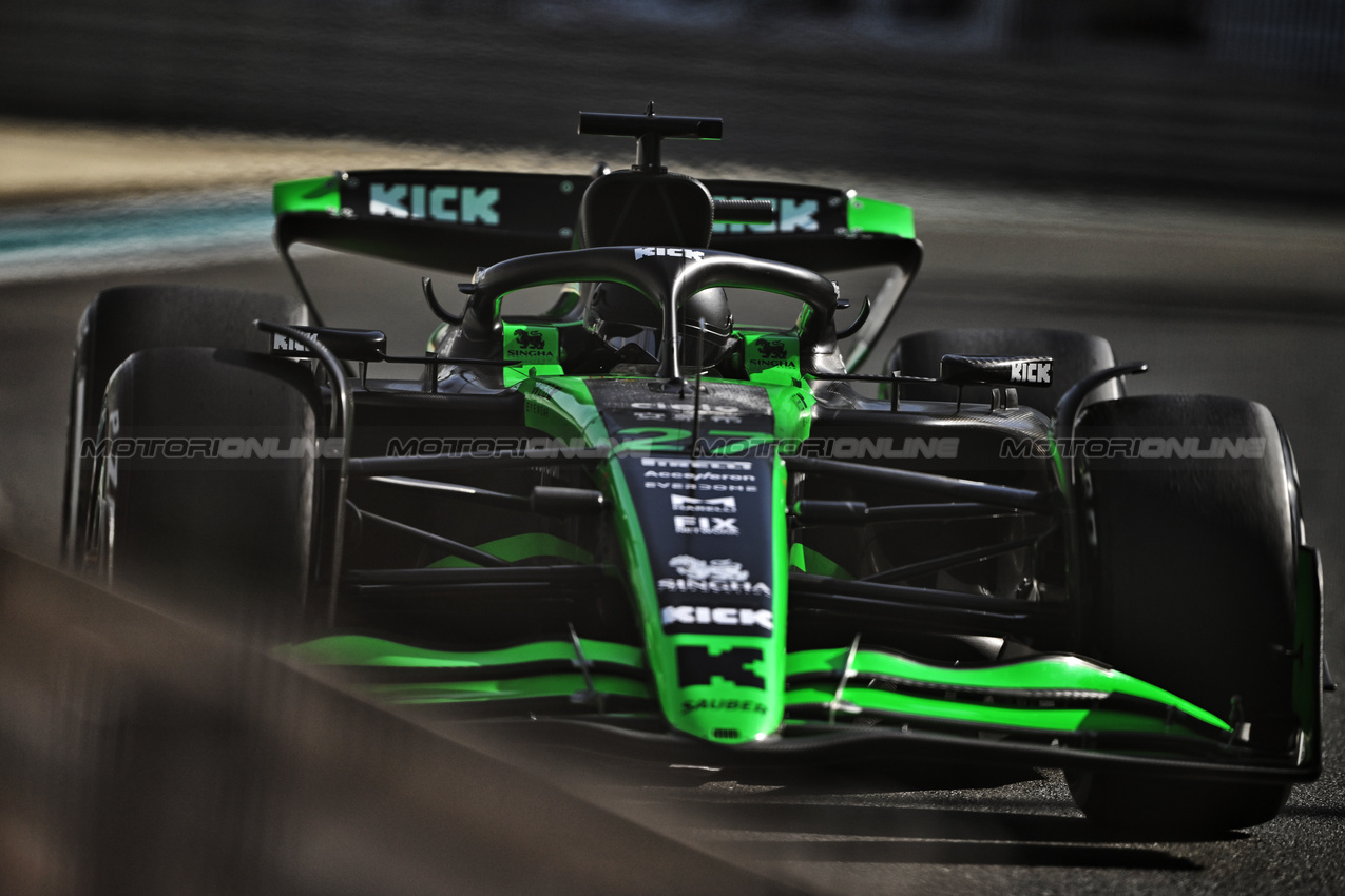 TEST ABU DHABI