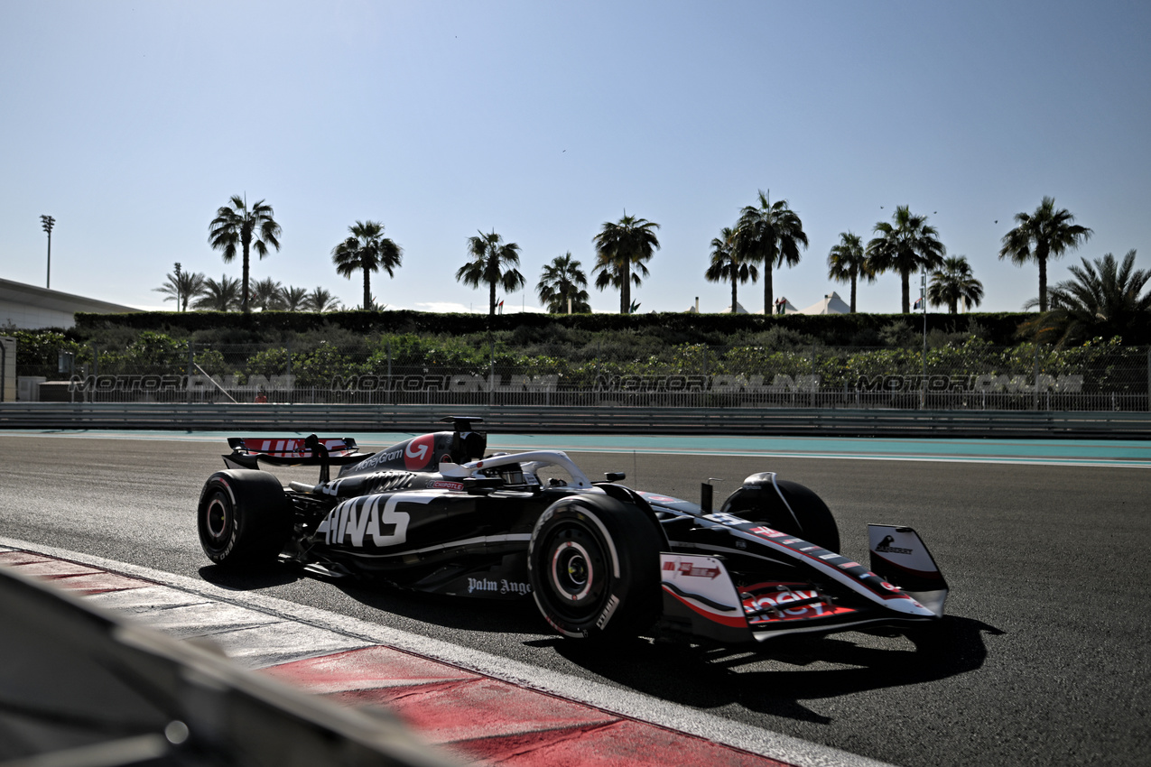 TEST ABU DHABI, Ryo Hirakawa (JPN) Haas VF-24 Test Driver.

10.12.2024. Formula 1 Testing, Yas Marina Circuit, Abu Dhabi, Tuesday.

- www.xpbimages.com, EMail: requests@xpbimages.com © Copyright: Price / XPB Images