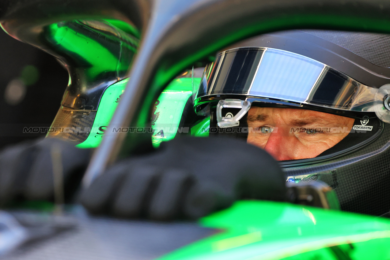 TEST ABU DHABI