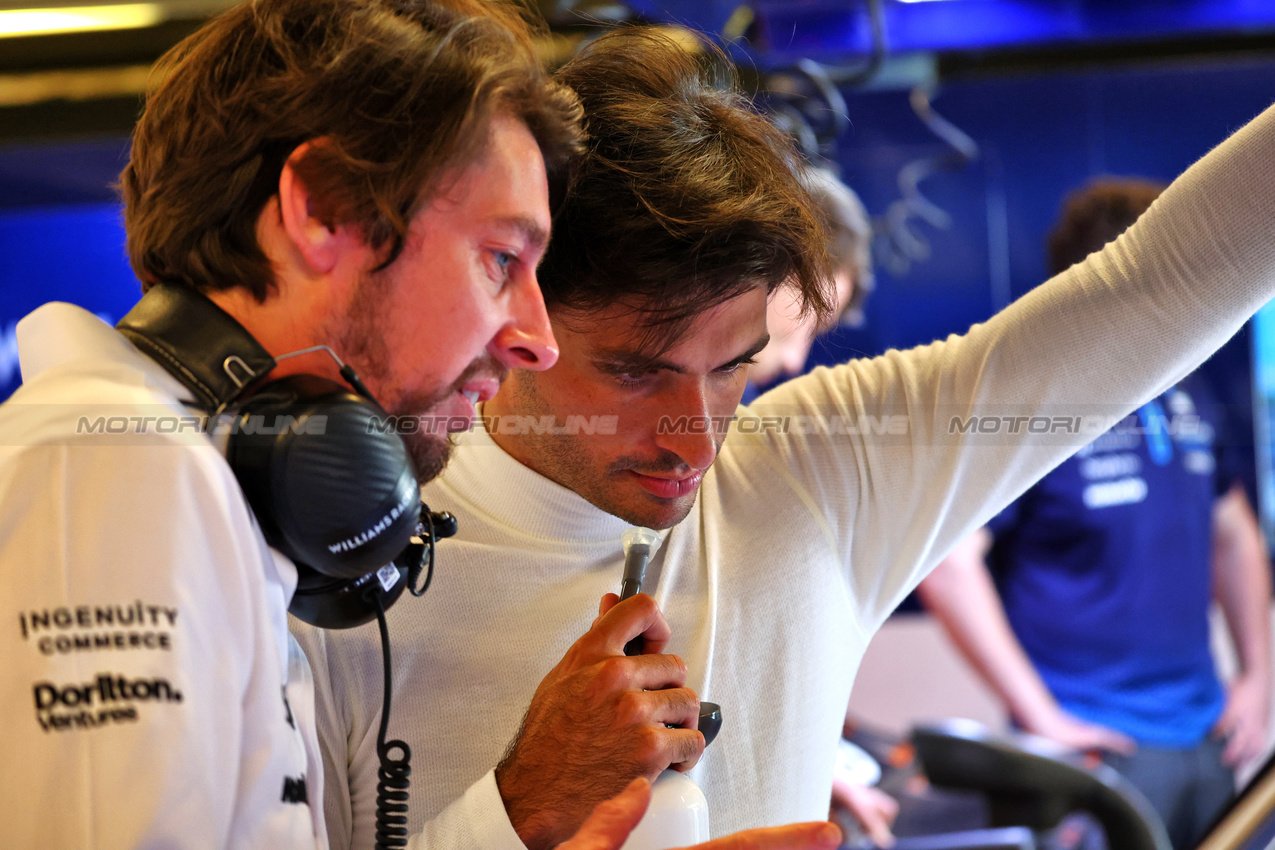 TEST ABU DHABI, Carlos Sainz Jr (ESP) Williams Racing.

10.12.2024. Formula 1 Testing, Yas Marina Circuit, Abu Dhabi, Tuesday.

- www.xpbimages.com, EMail: requests@xpbimages.com © Copyright: Batchelor / XPB Images