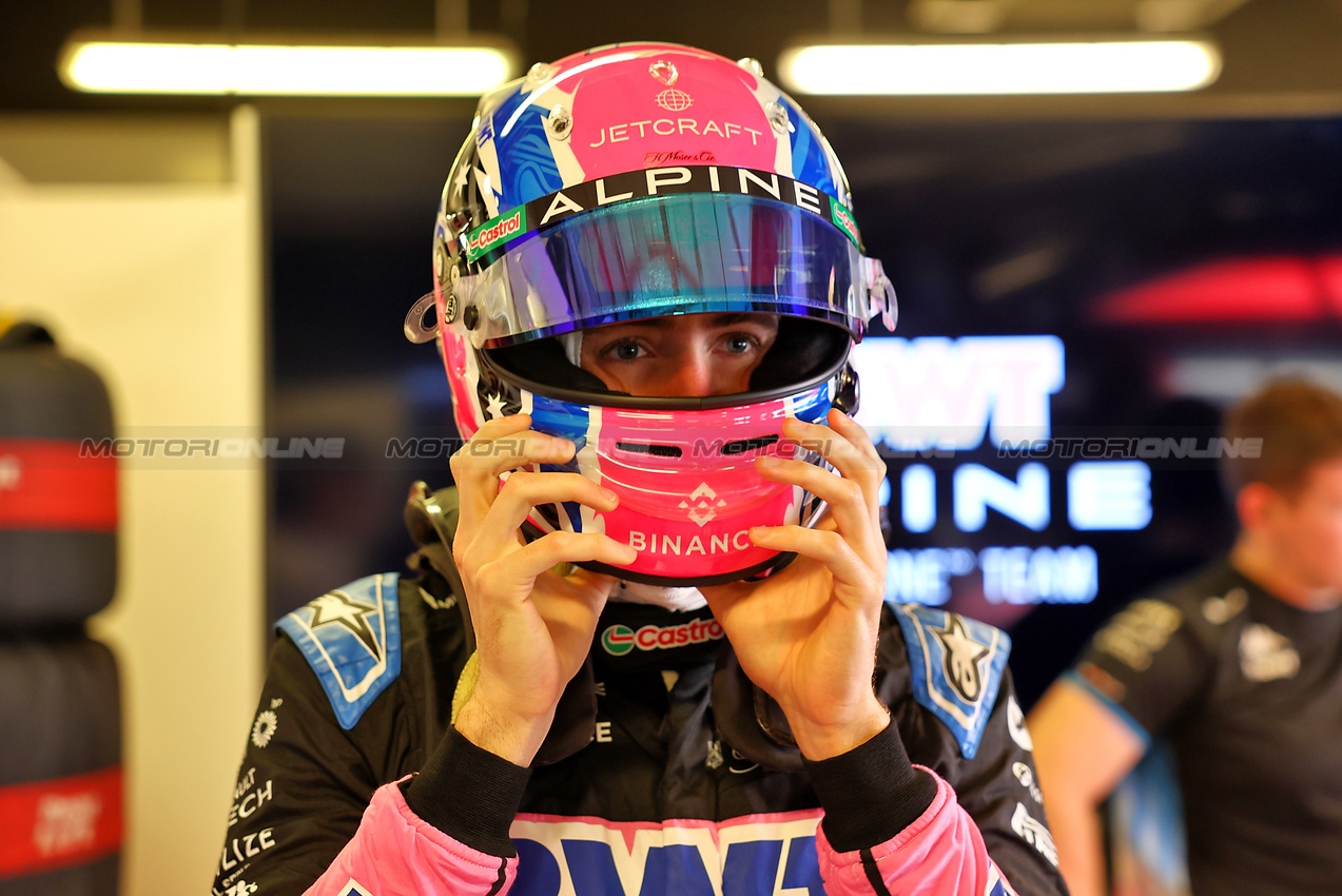 TEST ABU DHABI, Jack Doohan (AUS) Alpine F1 Team.

10.12.2024. Formula 1 Testing, Yas Marina Circuit, Abu Dhabi, Tuesday.

- www.xpbimages.com, EMail: requests@xpbimages.com © Copyright: Batchelor / XPB Images