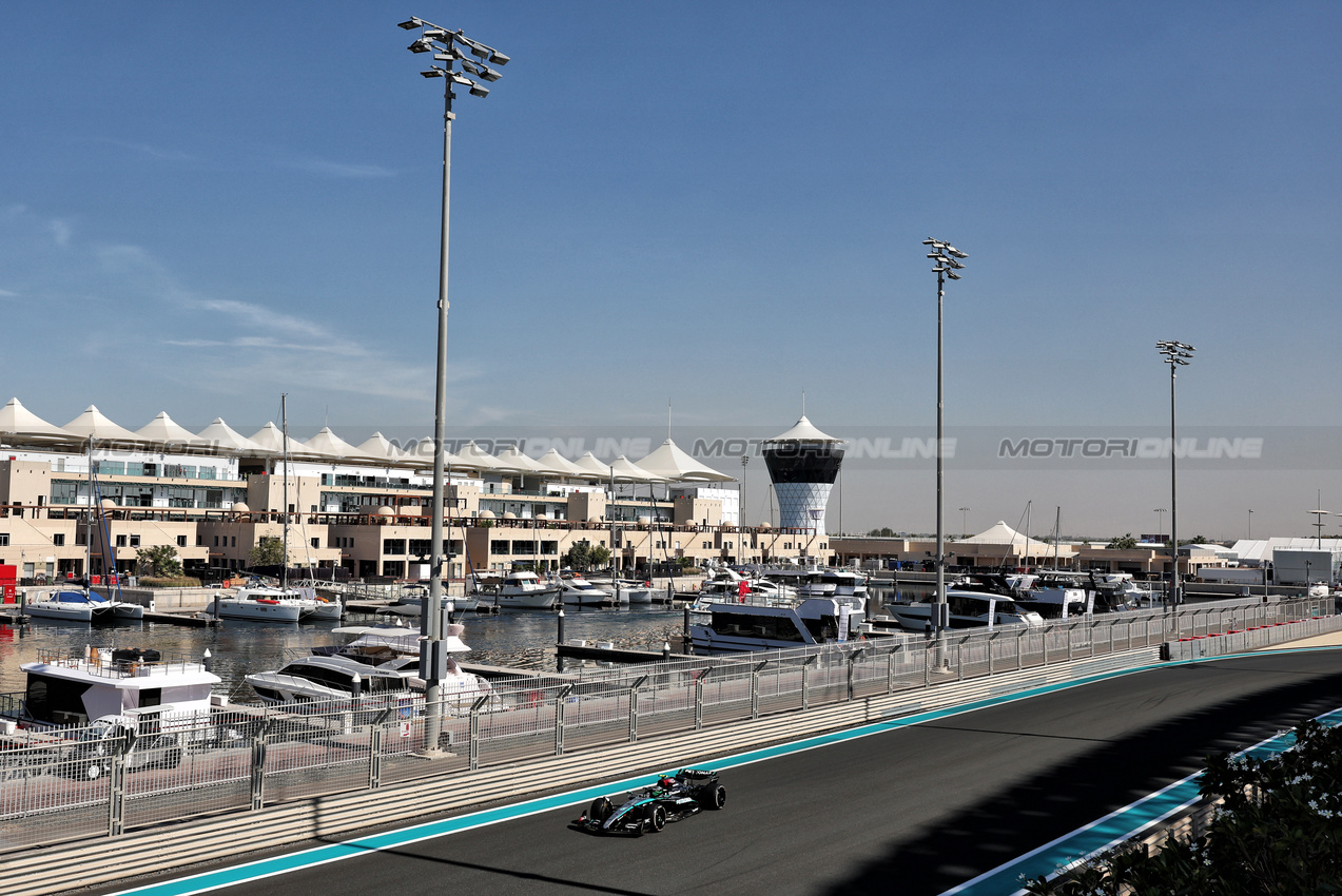 TEST ABU DHABI, Frederik Vesti (DEN) Mercedes AMG F1 W15 Reserve Driver.

10.12.2024. Formula 1 Testing, Yas Marina Circuit, Abu Dhabi, Tuesday.

- www.xpbimages.com, EMail: requests@xpbimages.com © Copyright: Moy / XPB Images