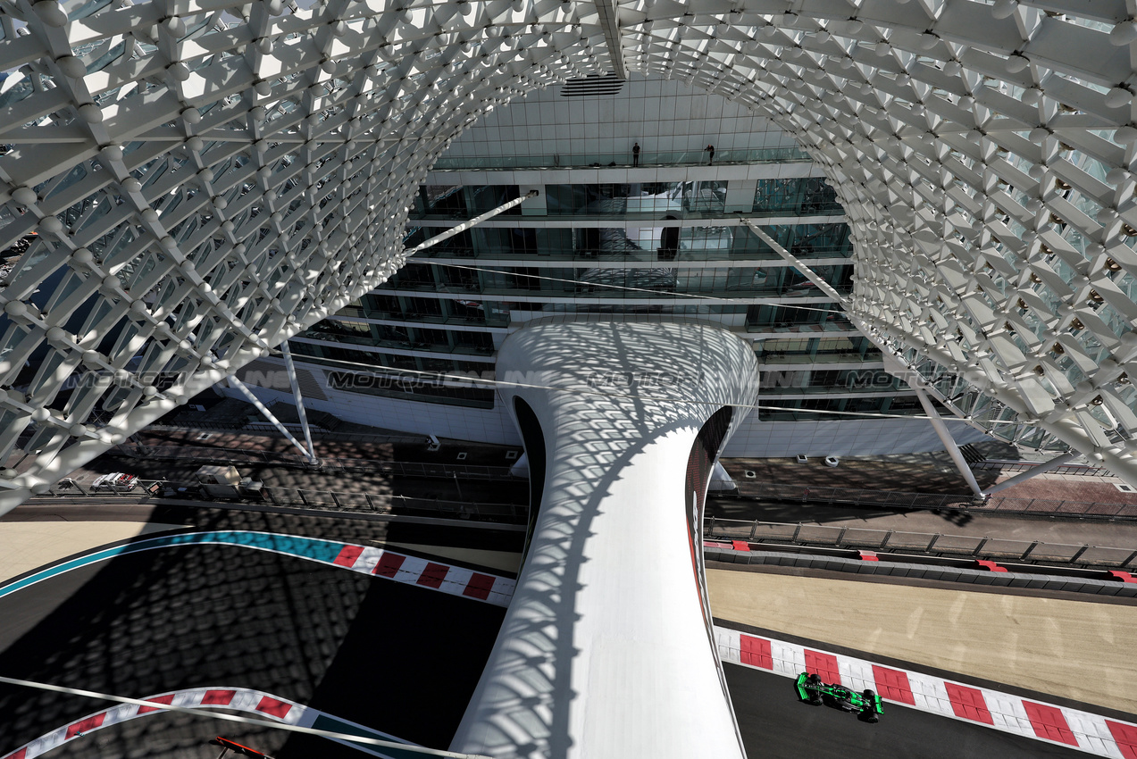 TEST ABU DHABI
