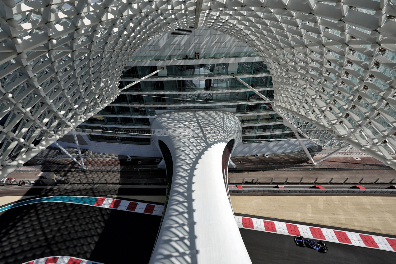 TEST ABU DHABI, Luke Browning (GBR) Williams Racing FW46 Academy Driver.

10.12.2024. Formula 1 Testing, Yas Marina Circuit, Abu Dhabi, Tuesday.

- www.xpbimages.com, EMail: requests@xpbimages.com © Copyright: Moy / XPB Images