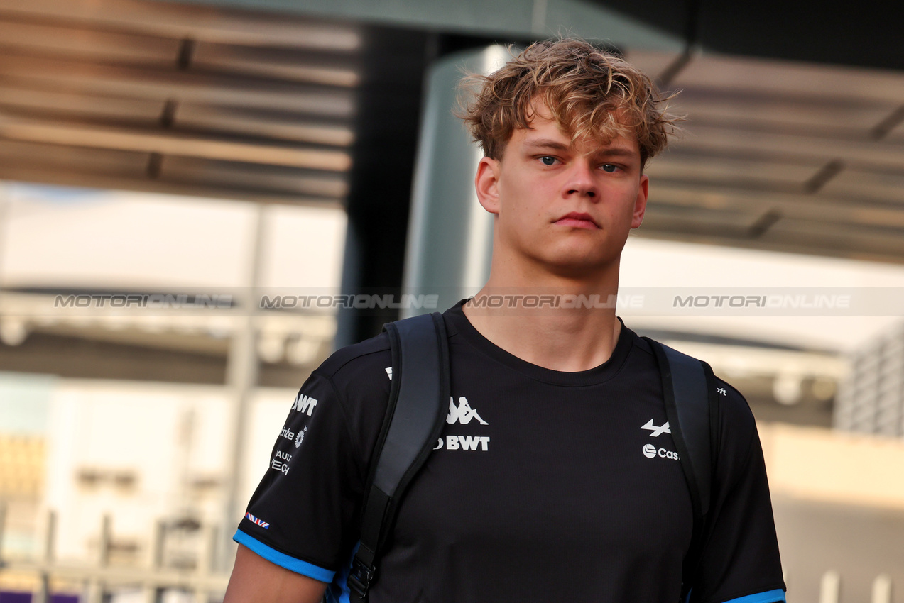 TEST ABU DHABI, Paul Aron (EST) Alpine F1 Team.

10.12.2024. Formula 1 Testing, Yas Marina Circuit, Abu Dhabi, Tuesday.

- www.xpbimages.com, EMail: requests@xpbimages.com © Copyright: Moy / XPB Images