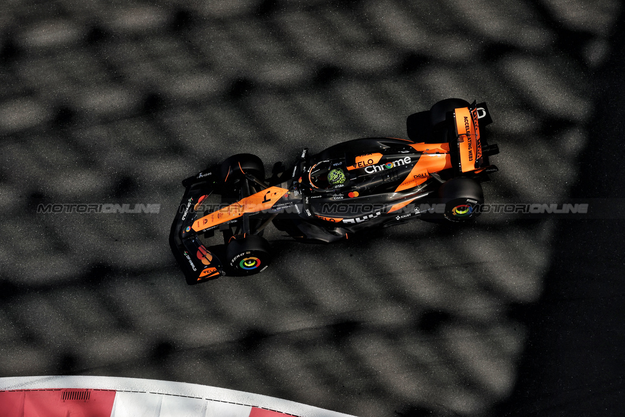 TEST ABU DHABI, Lando Norris (GBR) McLaren MCL38.

10.12.2024. Formula 1 Testing, Yas Marina Circuit, Abu Dhabi, Tuesday.

- www.xpbimages.com, EMail: requests@xpbimages.com © Copyright: Moy / XPB Images