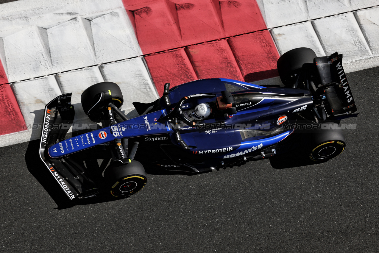 TEST ABU DHABI, Carlos Sainz Jr (ESP) Williams Racing FW46.

10.12.2024. Formula 1 Testing, Yas Marina Circuit, Abu Dhabi, Tuesday.

- www.xpbimages.com, EMail: requests@xpbimages.com © Copyright: Moy / XPB Images