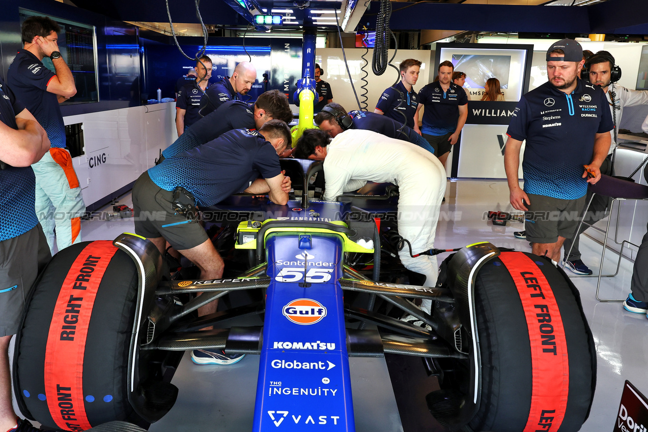 TEST ABU DHABI