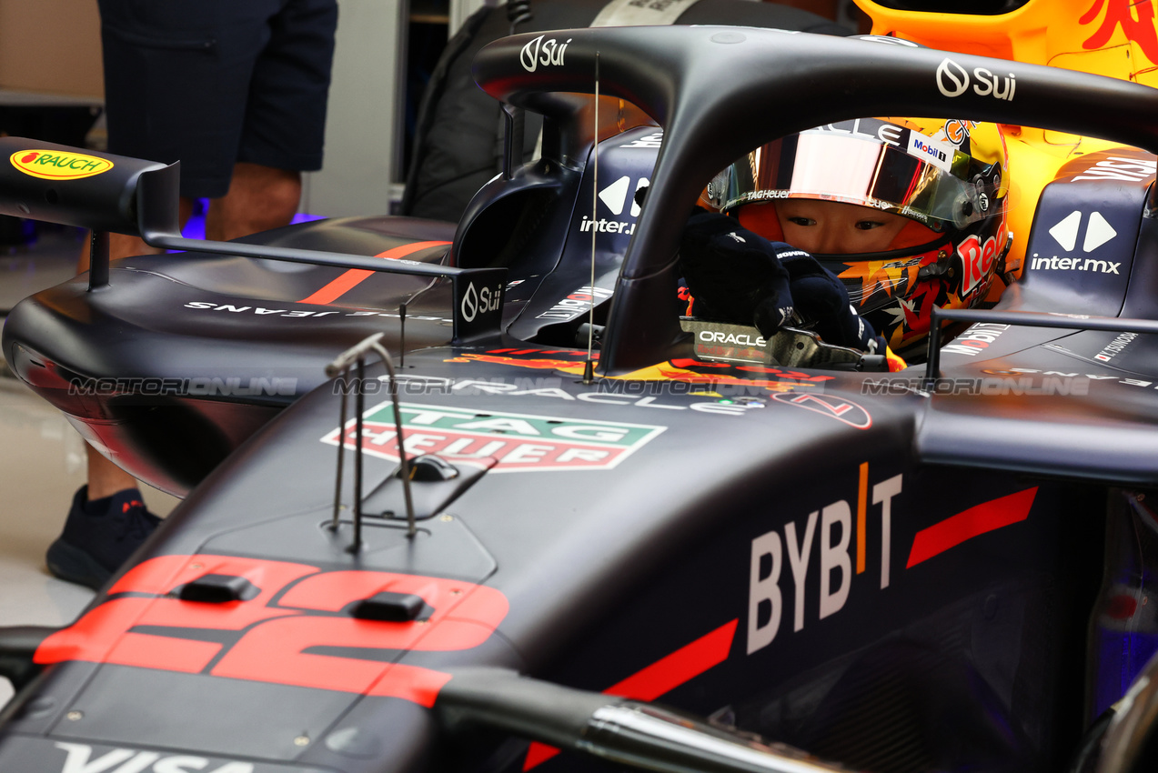 TEST ABU DHABI