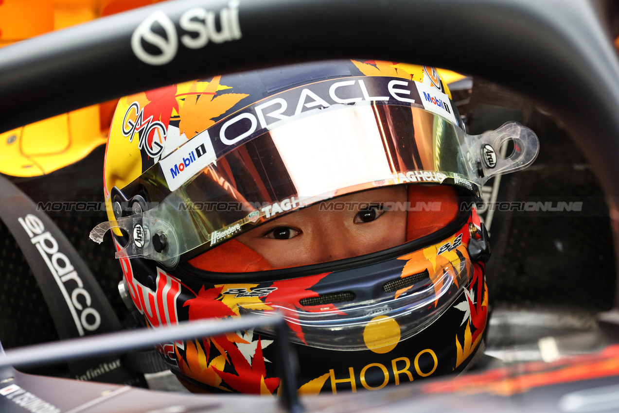TEST ABU DHABI, Yuki Tsunoda (JPN) Red Bull Racing RB20.

10.12.2024. Formula 1 Testing, Yas Marina Circuit, Abu Dhabi, Tuesday.

- www.xpbimages.com, EMail: requests@xpbimages.com © Copyright: Moy / XPB Images