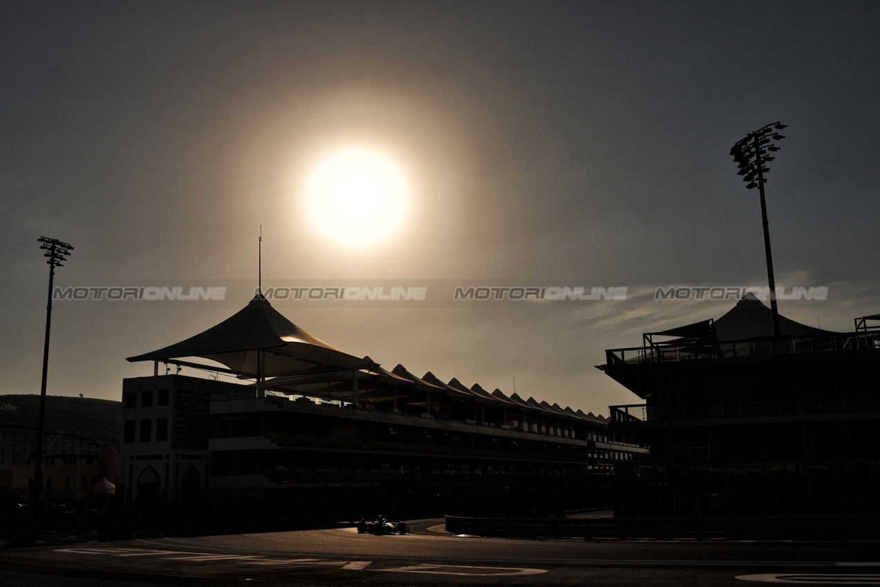 TEST ABU DHABI, Low light action.

10.12.2024. Formula 1 Testing, Yas Marina Circuit, Abu Dhabi, Tuesday.

- www.xpbimages.com, EMail: requests@xpbimages.com © Copyright: Moy / XPB Images