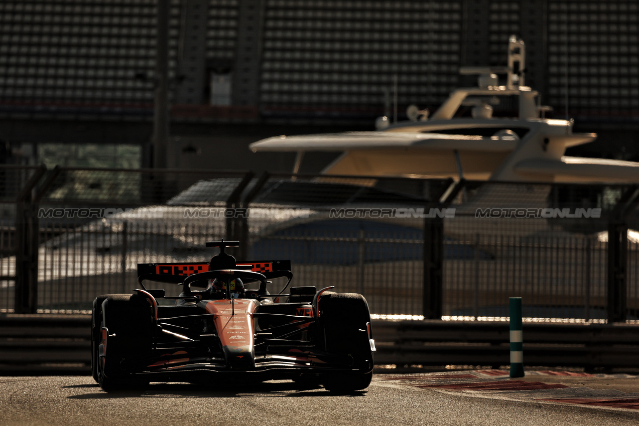 TEST ABU DHABI