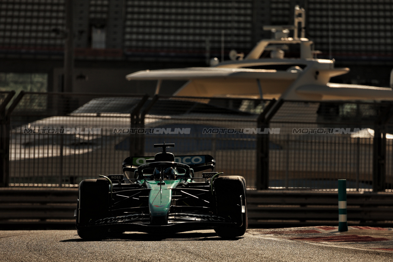 TEST ABU DHABI, Jak Crawford (USA) Aston Martin F1 Team AMR24 Young Driver.

10.12.2024. Formula 1 Testing, Yas Marina Circuit, Abu Dhabi, Tuesday.

- www.xpbimages.com, EMail: requests@xpbimages.com © Copyright: Moy / XPB Images