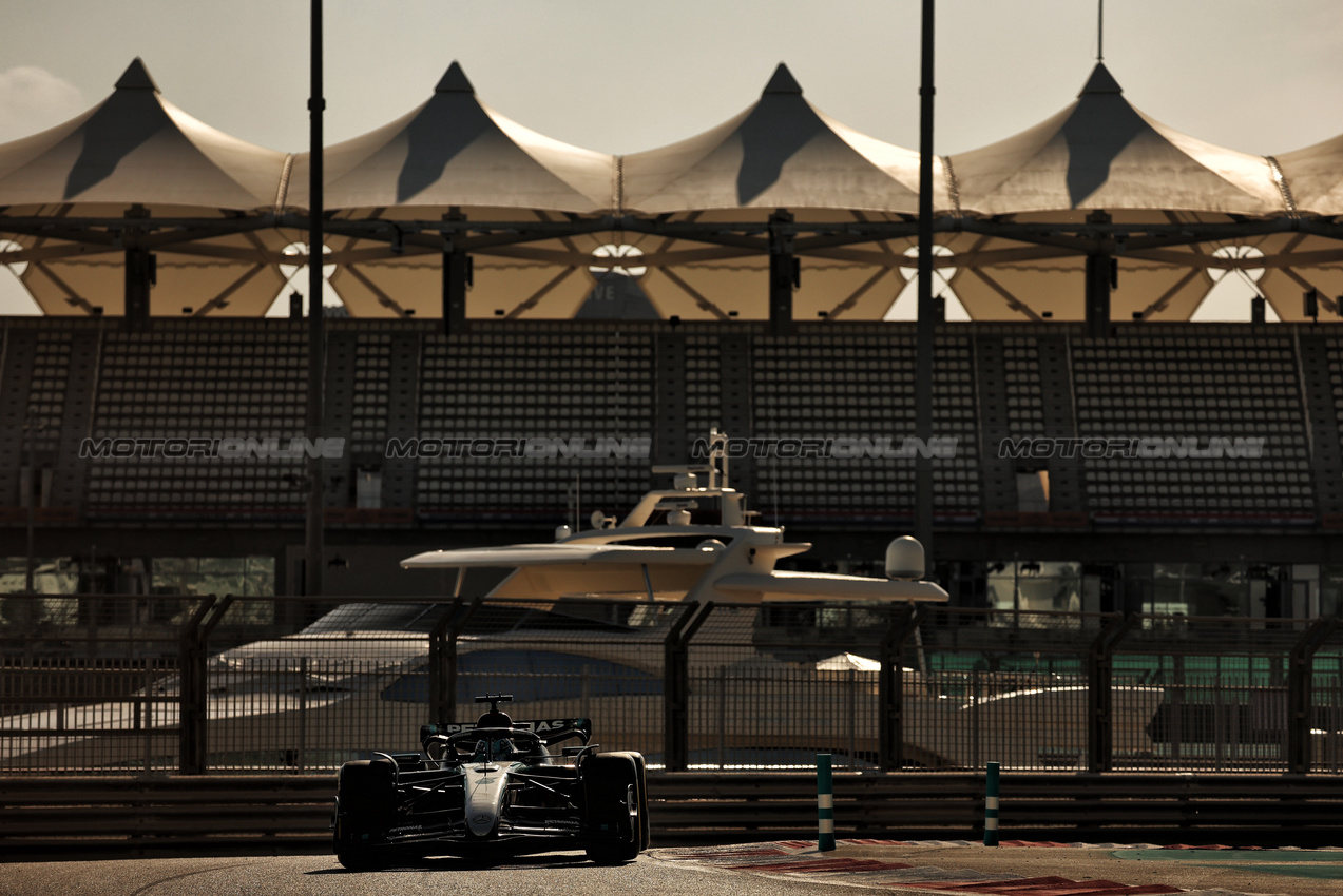 TEST ABU DHABI, George Russell (GBR) Mercedes AMG F1 W15.

10.12.2024. Formula 1 Testing, Yas Marina Circuit, Abu Dhabi, Tuesday.

- www.xpbimages.com, EMail: requests@xpbimages.com © Copyright: Moy / XPB Images