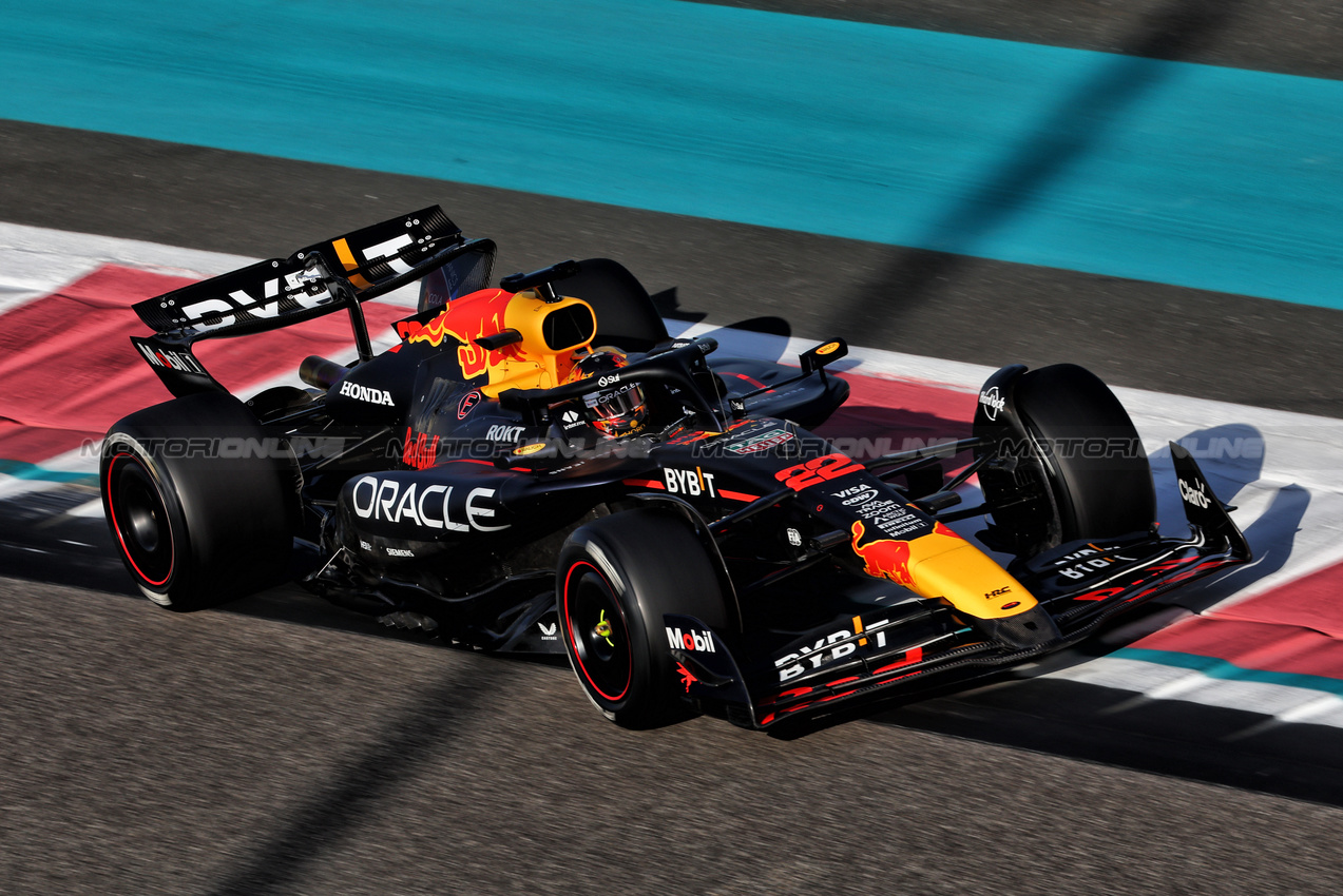 TEST ABU DHABI