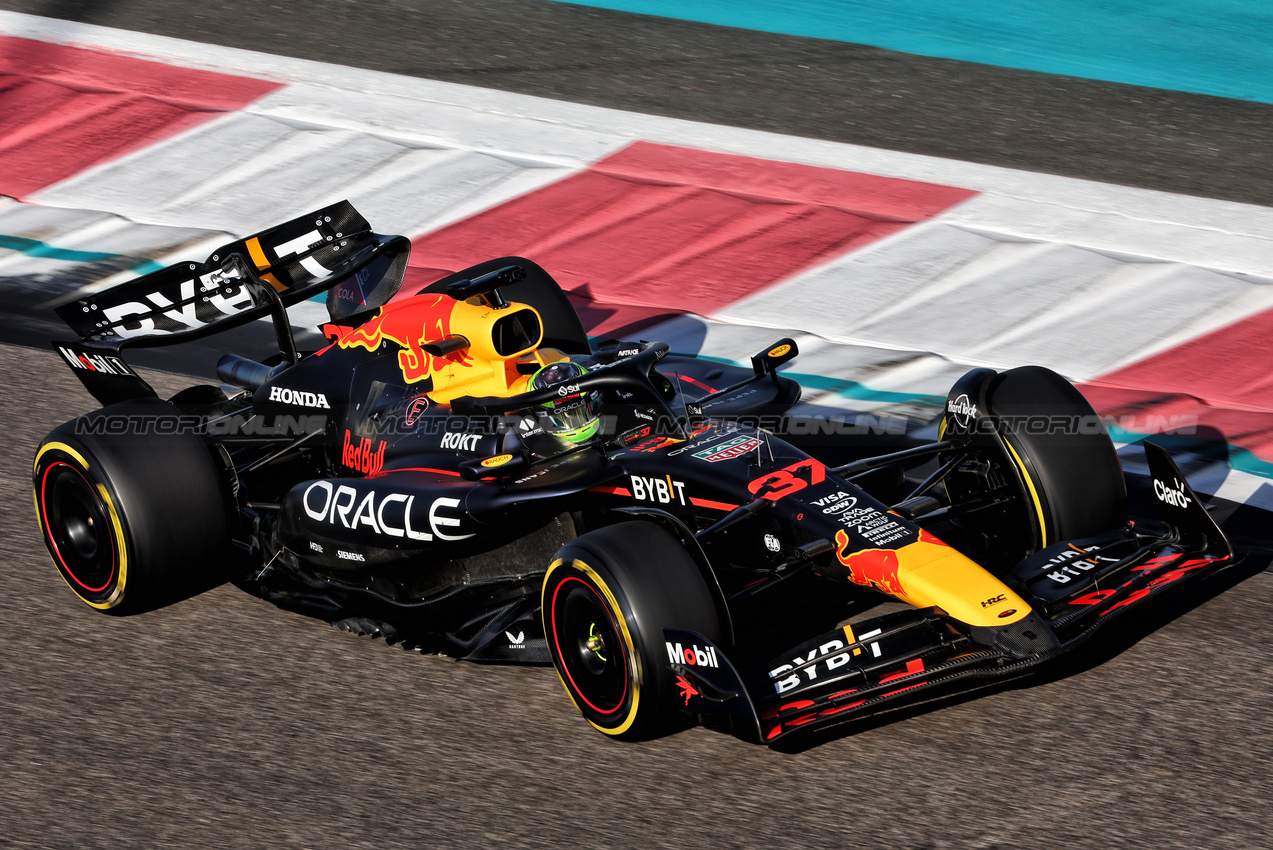 TEST ABU DHABI, Isack Hadjar (FRA) Red Bull Racing RB20 Test Driver.

10.12.2024. Formula 1 Testing, Yas Marina Circuit, Abu Dhabi, Tuesday.

- www.xpbimages.com, EMail: requests@xpbimages.com © Copyright: Batchelor / XPB Images