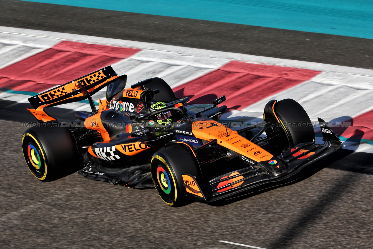 TEST ABU DHABI, Lando Norris (GBR) McLaren MCL38.

10.12.2024. Formula 1 Testing, Yas Marina Circuit, Abu Dhabi, Tuesday.

- www.xpbimages.com, EMail: requests@xpbimages.com © Copyright: Batchelor / XPB Images