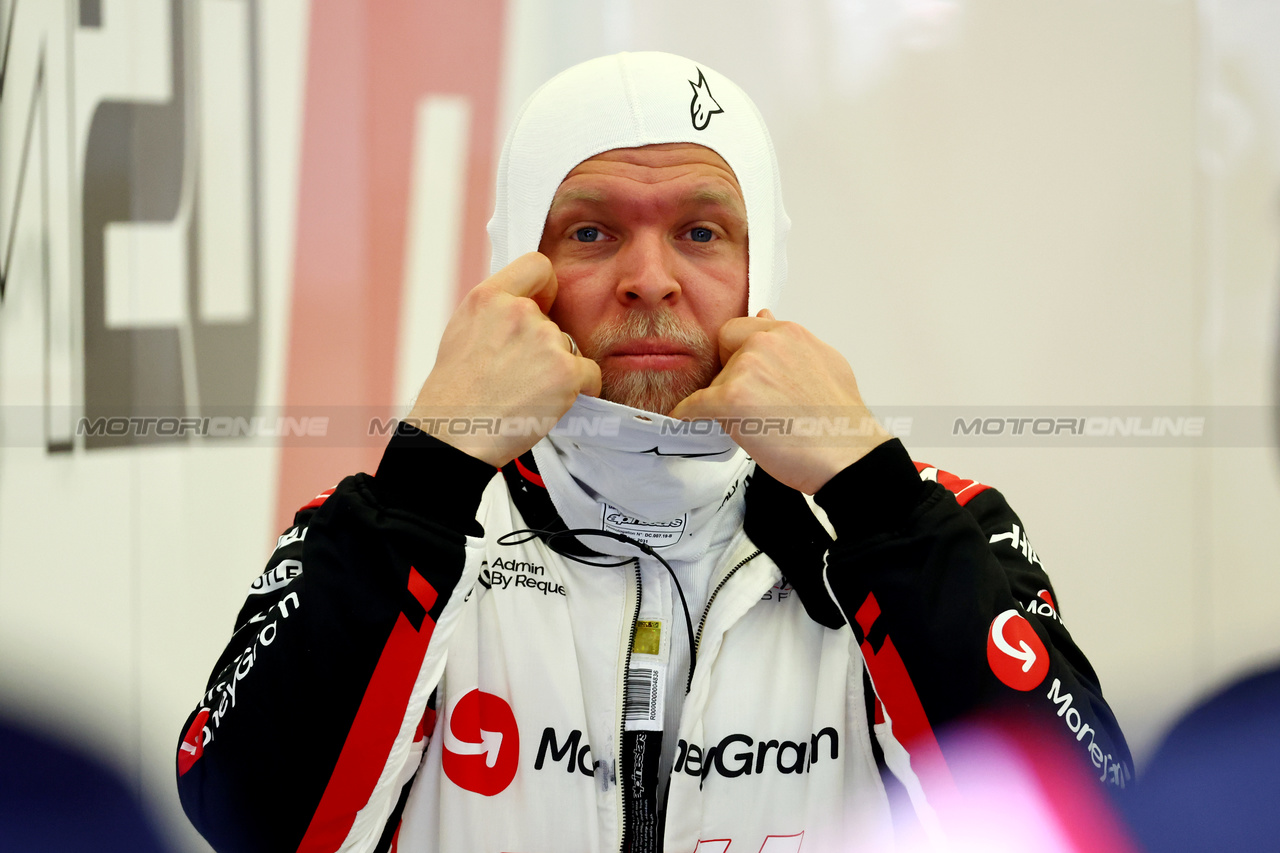TEST BAHRAIN, Kevin Magnussen (DEN) Haas F1 Team.

21.02.2024. Formula 1 Testing, Sakhir, Bahrain, Day One.

- www.xpbimages.com, EMail: requests@xpbimages.com © Copyright: Batchelor / XPB Images