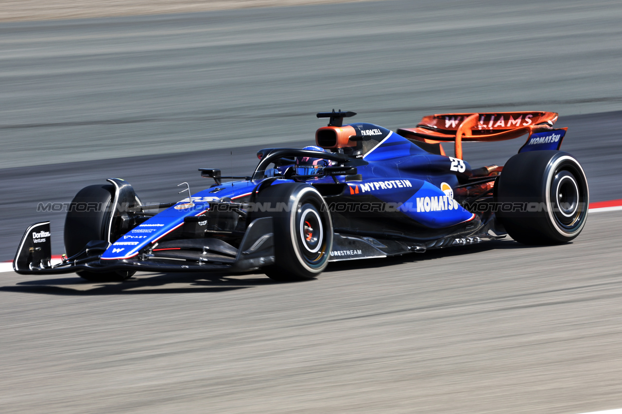 TEST BAHRAIN, Alexander Albon (THA) Williams Racing FW46.

21.02.2024. Formula 1 Testing, Sakhir, Bahrain, Day One.

- www.xpbimages.com, EMail: requests@xpbimages.com © Copyright: Bearne / XPB Images