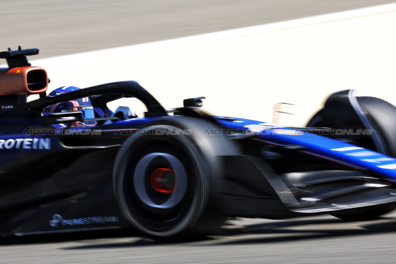 TEST BAHRAIN, Alexander Albon (THA) Williams Racing FW46.

21.02.2024. Formula 1 Testing, Sakhir, Bahrain, Day One.

- www.xpbimages.com, EMail: requests@xpbimages.com © Copyright: Bearne / XPB Images