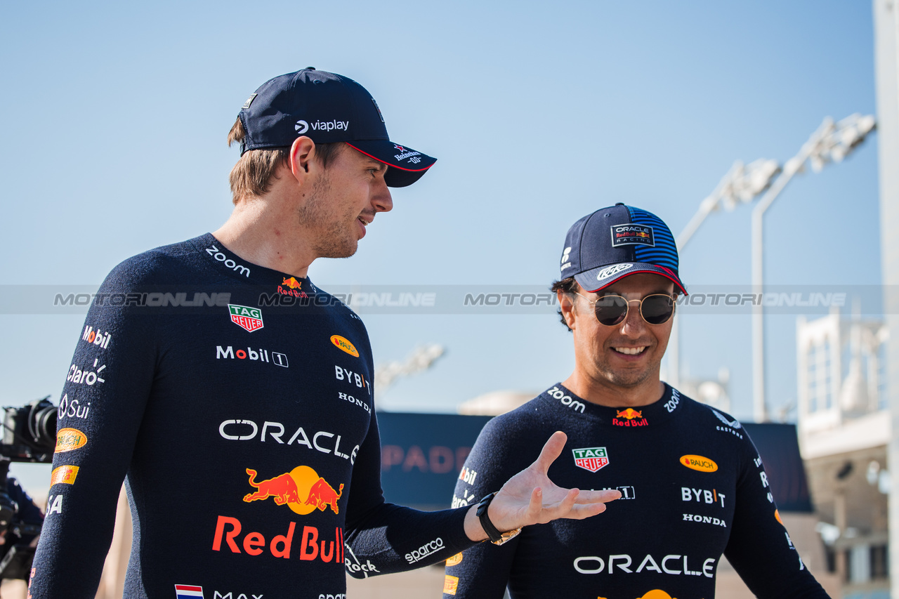 TEST BAHRAIN, (L to R): Max Verstappen (NLD) Red Bull Racing with Sergio Perez (MEX) Red Bull Racing.

21.02.2024. Formula 1 Testing, Sakhir, Bahrain, Day One.

- www.xpbimages.com, EMail: requests@xpbimages.com © Copyright: Bearne / XPB Images