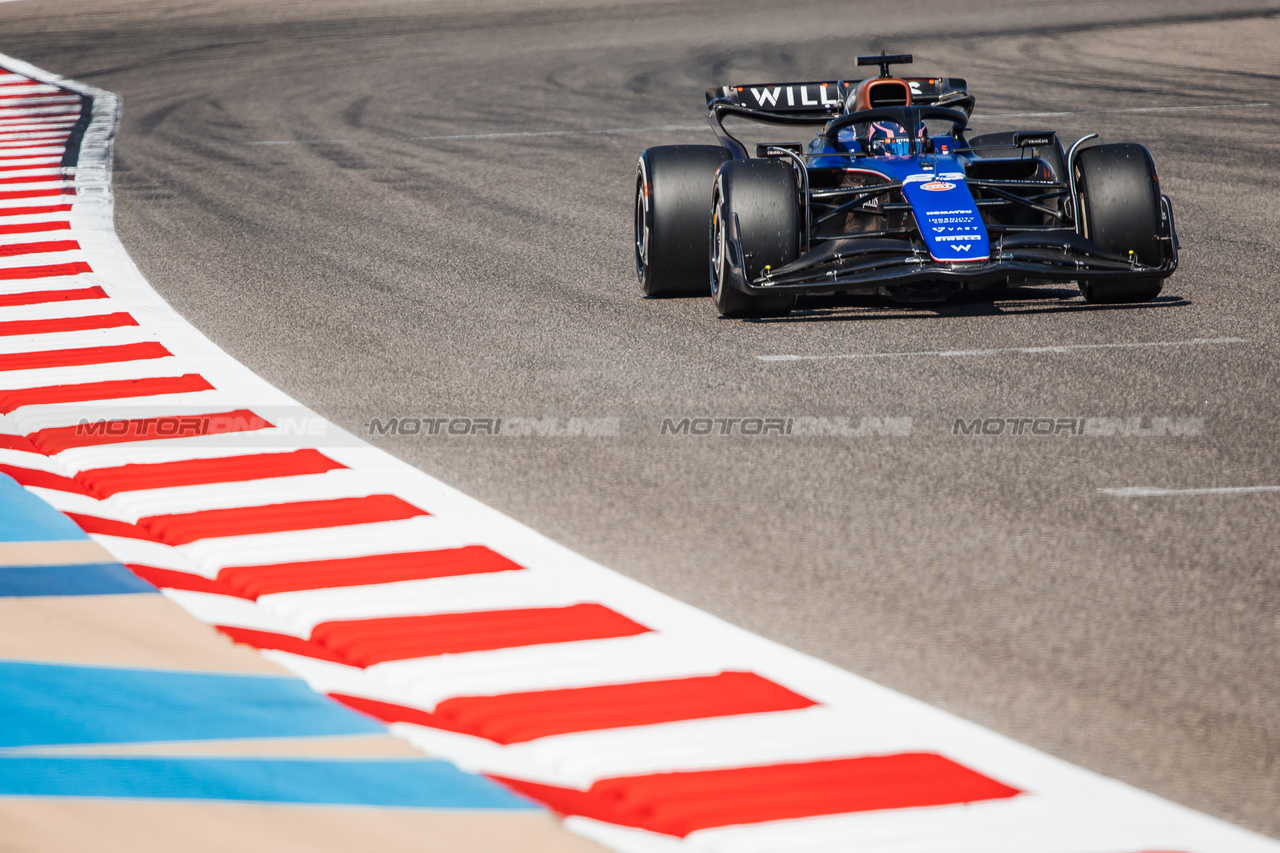 TEST BAHRAIN, Alexander Albon (THA) Williams Racing FW46.

21.02.2024. Formula 1 Testing, Sakhir, Bahrain, Day One.

- www.xpbimages.com, EMail: requests@xpbimages.com © Copyright: Bearne / XPB Images