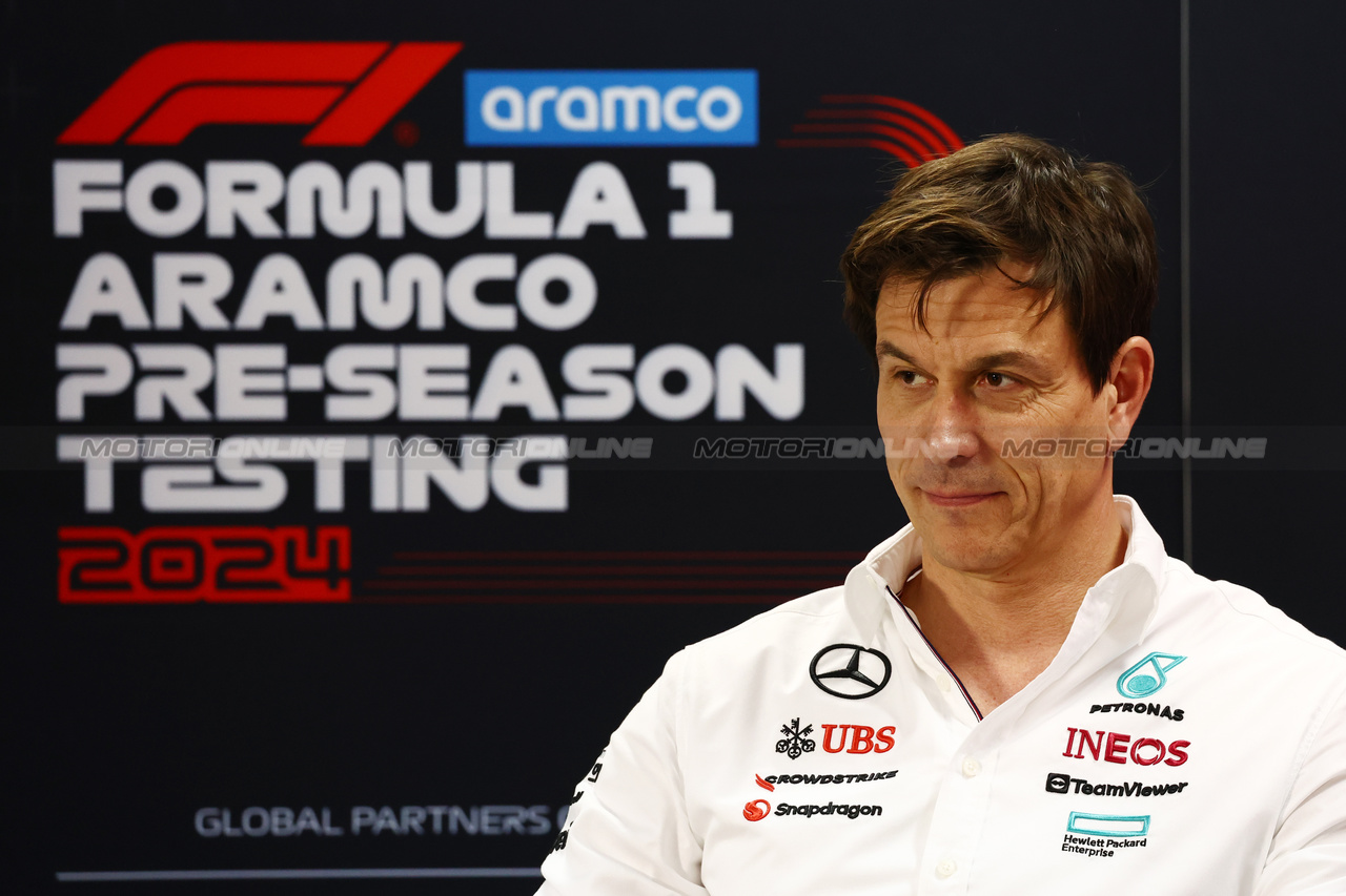 TEST BAHRAIN, Toto Wolff (GER) Mercedes AMG F1 Shareholder e Executive Director in the FIA Press Conference.

21.02.2024. Formula 1 Testing, Sakhir, Bahrain, Day One.

- www.xpbimages.com, EMail: requests@xpbimages.com © Copyright: Charniaux / XPB Images
