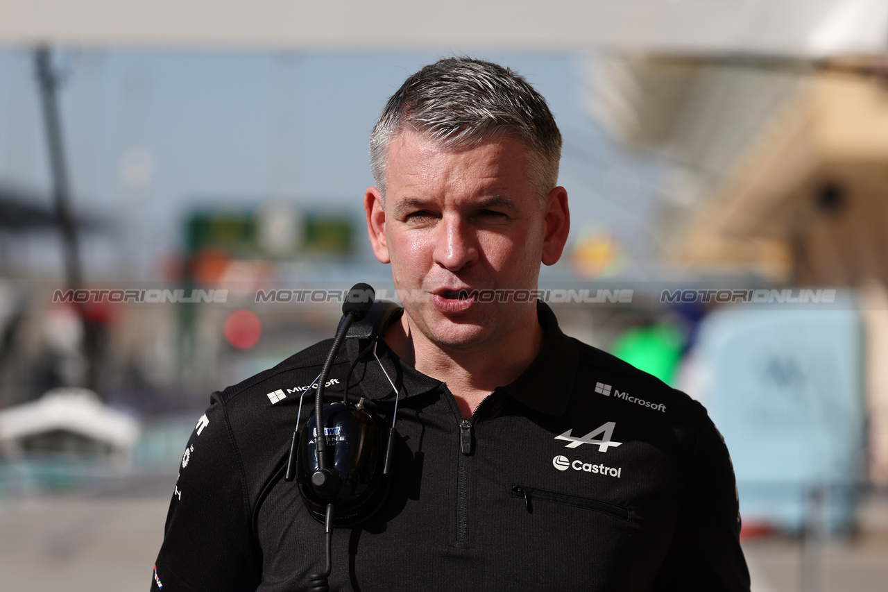 TEST BAHRAIN, Matt Harman (GBR) Alpine F1 Team Technical Director.

21.02.2024. Formula 1 Testing, Sakhir, Bahrain, Day One.

- www.xpbimages.com, EMail: requests@xpbimages.com © Copyright: Moy / XPB Images