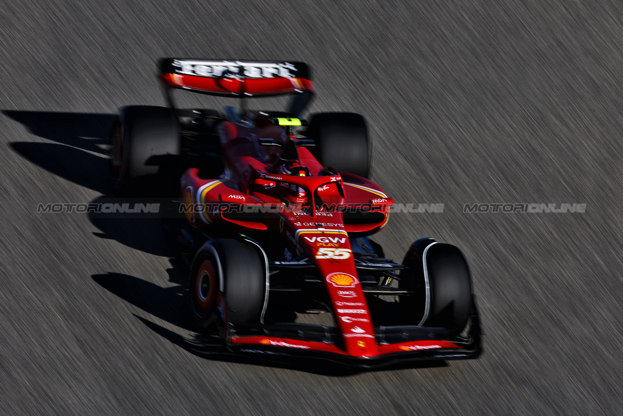 TEST BAHRAIN, Carlos Sainz Jr (ESP) Ferrari SF-24.

21.02.2024. Formula 1 Testing, Sakhir, Bahrain, Day One.

 - www.xpbimages.com, EMail: requests@xpbimages.com © Copyright: Coates / XPB Images