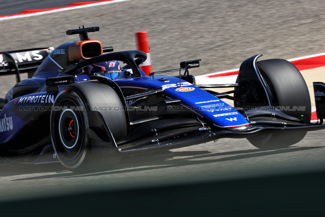 TEST BAHRAIN, Alexander Albon (THA) Williams Racing FW46.

21.02.2024. Formula 1 Testing, Sakhir, Bahrain, Day One.

- www.xpbimages.com, EMail: requests@xpbimages.com © Copyright: Bearne / XPB Images