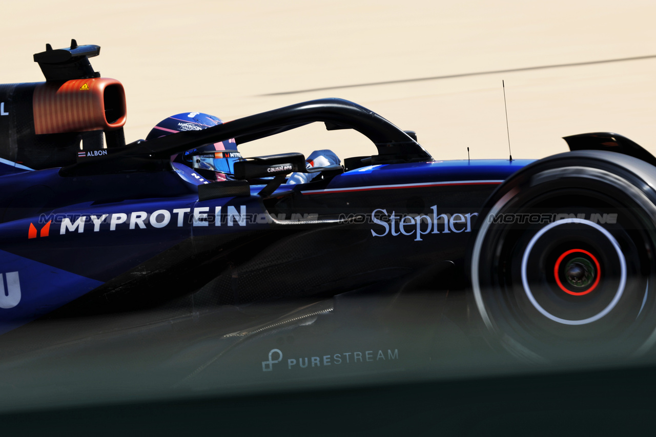 TEST BAHRAIN, Alexander Albon (THA) Williams Racing FW46.

21.02.2024. Formula 1 Testing, Sakhir, Bahrain, Day One.

- www.xpbimages.com, EMail: requests@xpbimages.com © Copyright: Bearne / XPB Images