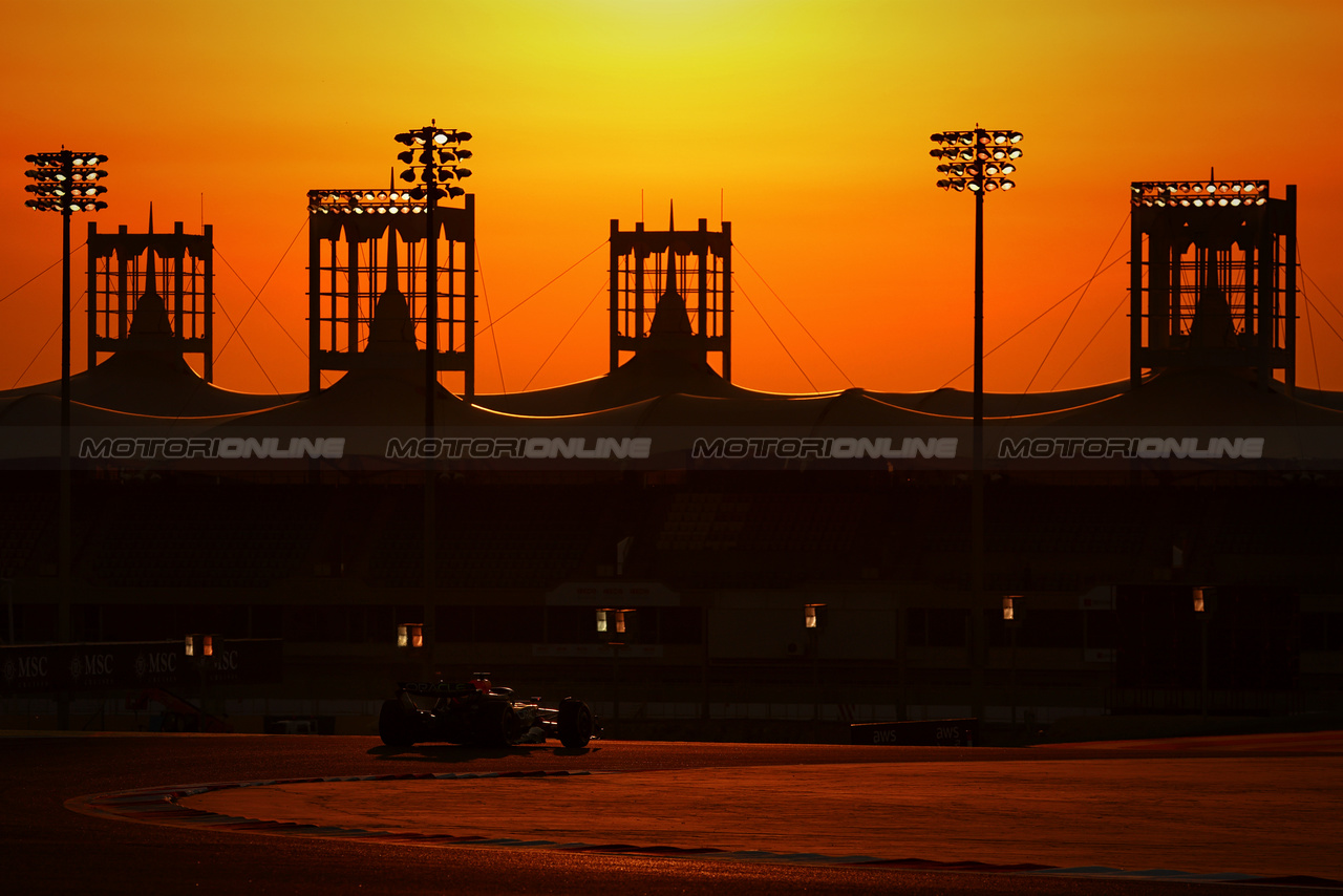 TEST BAHRAIN, Max Verstappen (NLD) Red Bull Racing RB20.

21.02.2024. Formula 1 Testing, Sakhir, Bahrain, Day One.

- www.xpbimages.com, EMail: requests@xpbimages.com © Copyright: Charniaux / XPB Images