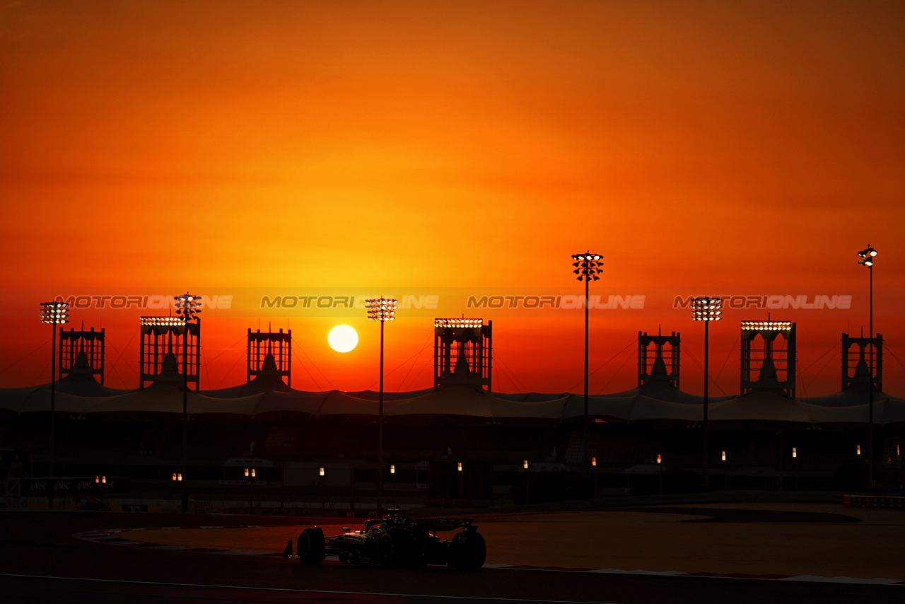 TEST BAHRAIN, George Russell (GBR) Mercedes AMG F1 W15..

21.02.2024. Formula 1 Testing, Sakhir, Bahrain, Day One.

- www.xpbimages.com, EMail: requests@xpbimages.com © Copyright: Charniaux / XPB Images