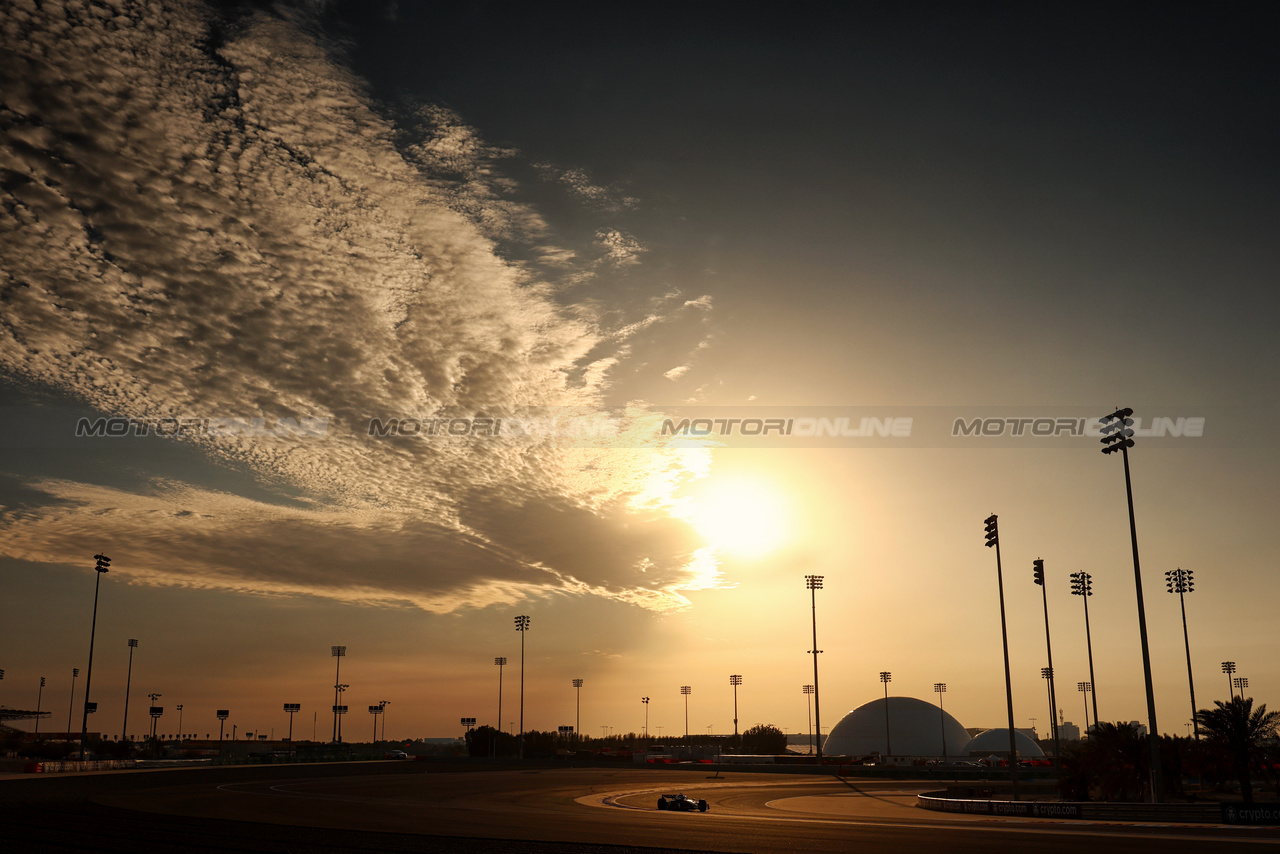TEST BAHRAIN, Nico Hulkenberg (GER) Haas VF-24.

21.02.2024. Formula 1 Testing, Sakhir, Bahrain, Day One.

- www.xpbimages.com, EMail: requests@xpbimages.com © Copyright: Moy / XPB Images