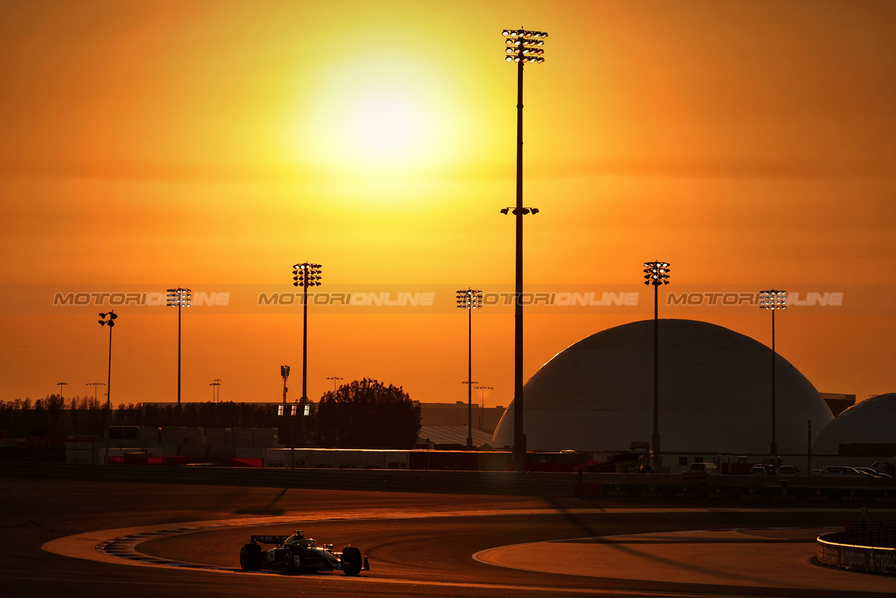 TEST BAHRAIN, Nico Hulkenberg (GER) Haas VF-24.

21.02.2024. Formula 1 Testing, Sakhir, Bahrain, Day One.

- www.xpbimages.com, EMail: requests@xpbimages.com © Copyright: Moy / XPB Images