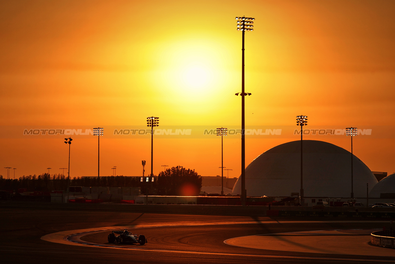 TEST BAHRAIN, George Russell (GBR) Mercedes AMG F1 W15.

21.02.2024. Formula 1 Testing, Sakhir, Bahrain, Day One.

- www.xpbimages.com, EMail: requests@xpbimages.com © Copyright: Moy / XPB Images