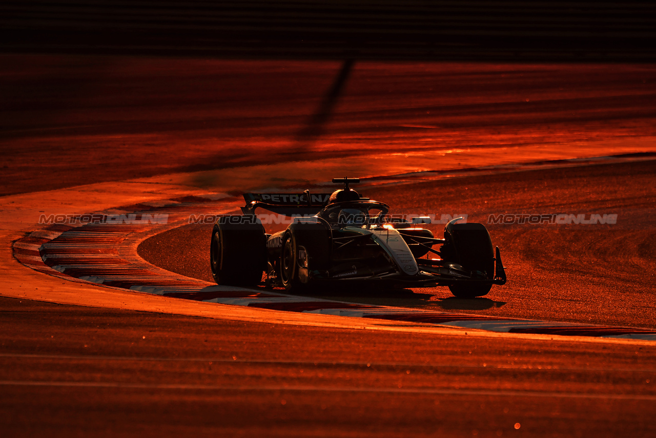 TEST BAHRAIN, George Russell (GBR) Mercedes AMG F1 W15.

21.02.2024. Formula 1 Testing, Sakhir, Bahrain, Day One.

- www.xpbimages.com, EMail: requests@xpbimages.com © Copyright: Moy / XPB Images