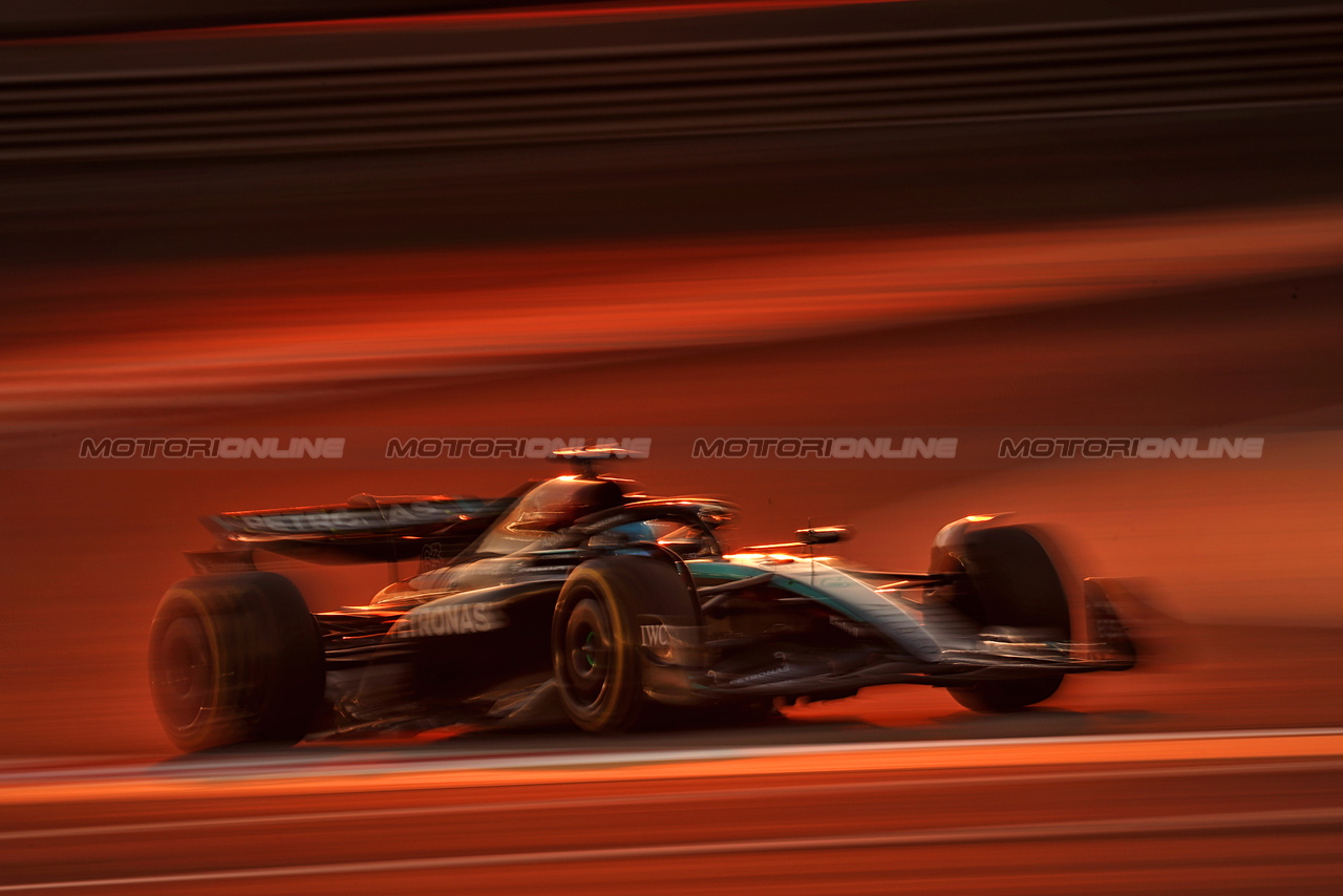 TEST BAHRAIN, George Russell (GBR) Mercedes AMG F1 W15.

21.02.2024. Formula 1 Testing, Sakhir, Bahrain, Day One.

- www.xpbimages.com, EMail: requests@xpbimages.com © Copyright: Moy / XPB Images