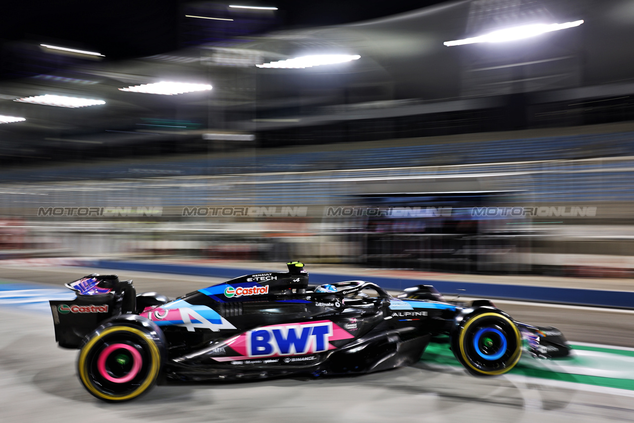 TEST BAHRAIN, Pierre Gasly (FRA) Alpine F1 Team A524 leaves the pits.

21.02.2024. Formula 1 Testing, Sakhir, Bahrain, Day One.

- www.xpbimages.com, EMail: requests@xpbimages.com © Copyright: Moy / XPB Images