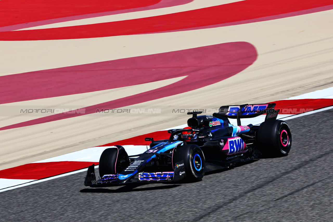 TEST BAHRAIN, Esteban Ocon (FRA) Alpine F1 Team A524.

21.02.2024. Formula 1 Testing, Sakhir, Bahrain, Day One.

- www.xpbimages.com, EMail: requests@xpbimages.com © Copyright: Charniaux / XPB Images